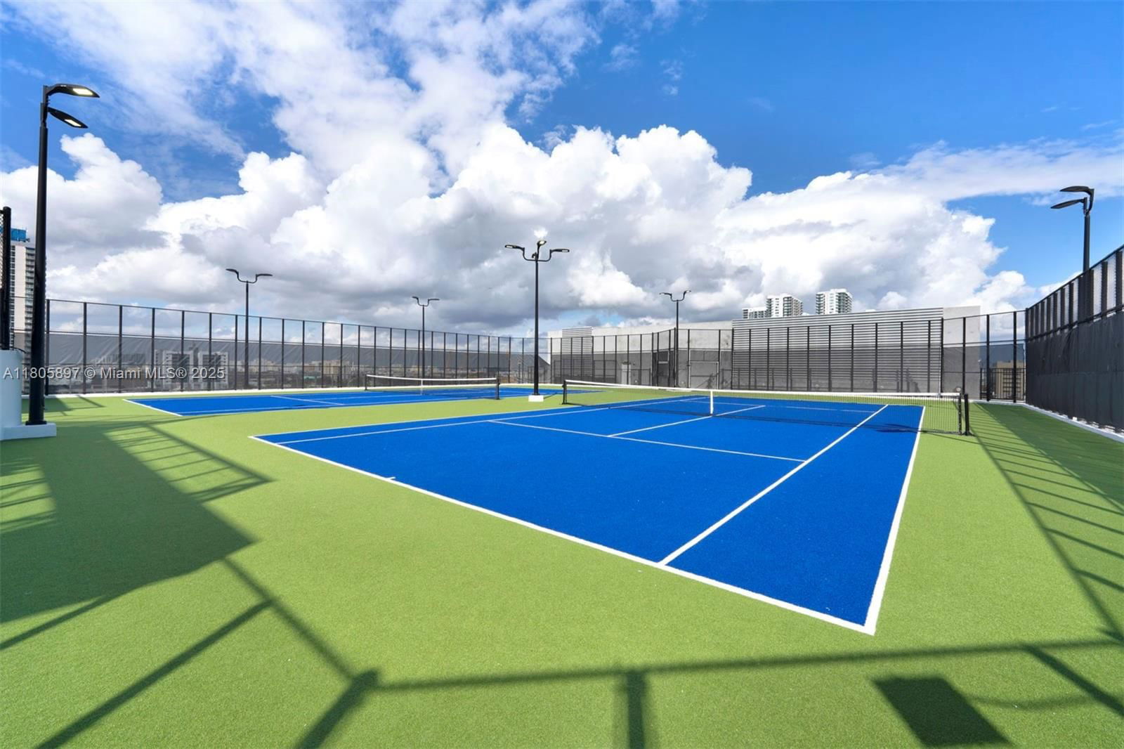 Real estate property located at 851 1st Ave #3011, Miami-dade, Paramount Miami Worldcent, Miami, FL