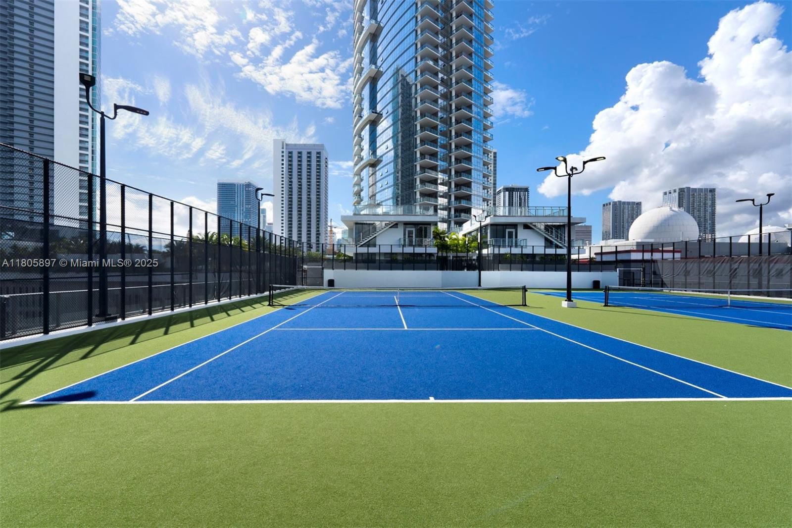 Real estate property located at 851 1st Ave #3011, Miami-dade, Paramount Miami Worldcent, Miami, FL