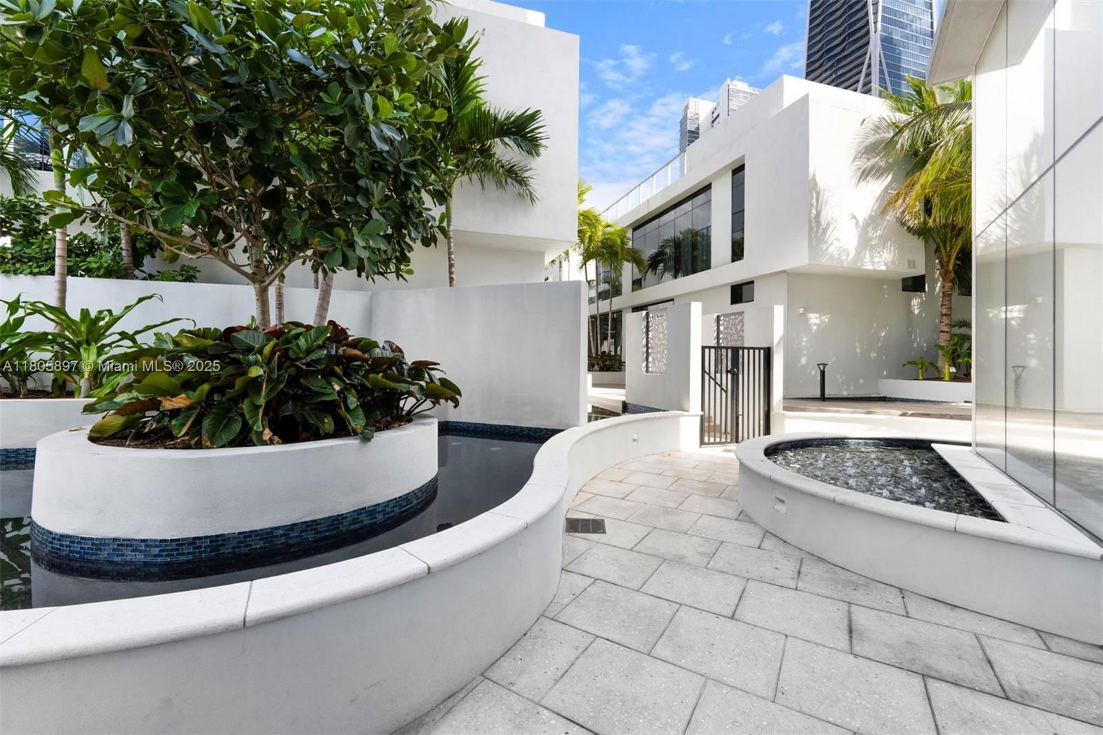 Real estate property located at 851 1st Ave #3011, Miami-dade, Paramount Miami Worldcent, Miami, FL