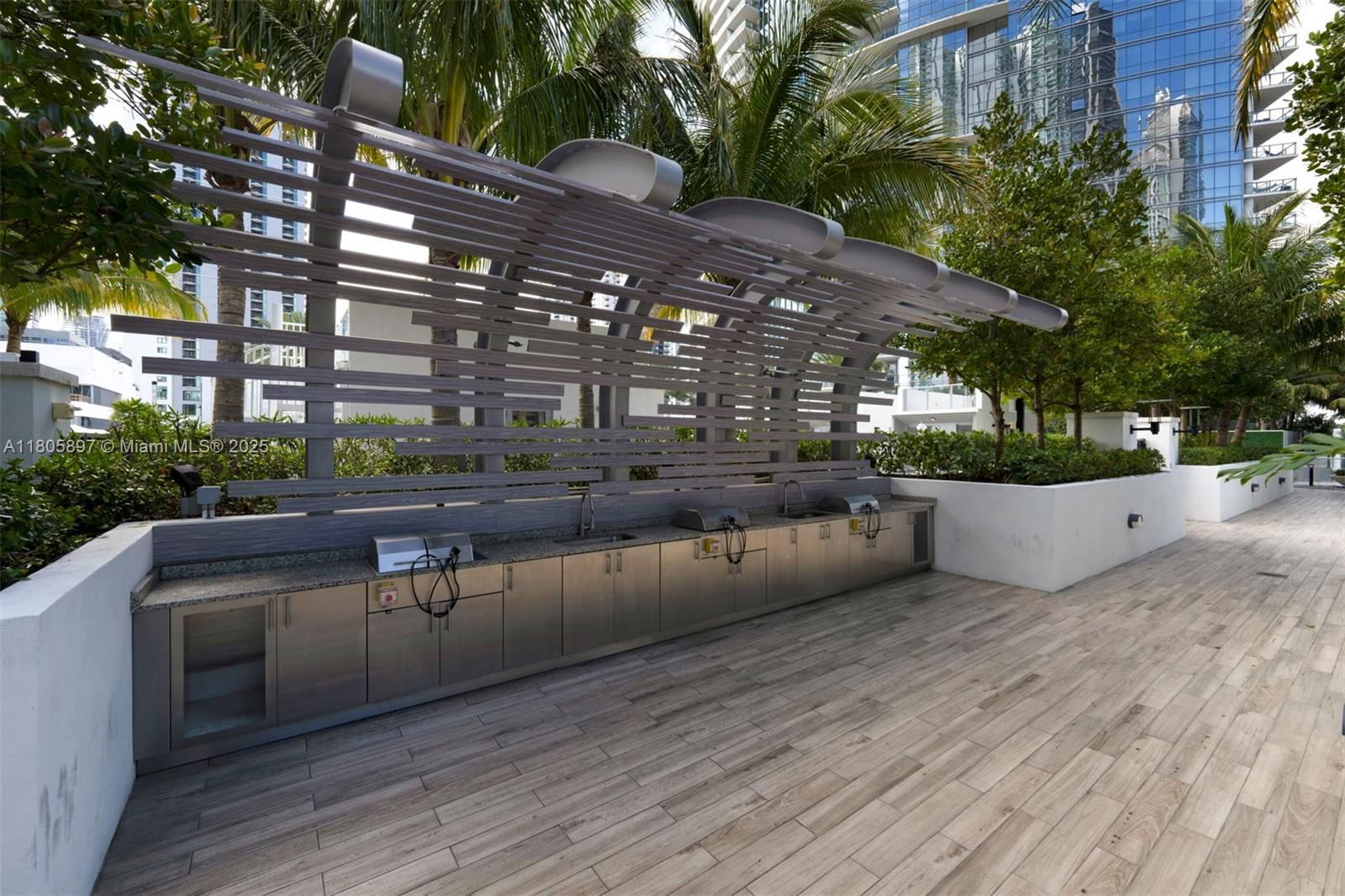 Real estate property located at 851 1st Ave #3011, Miami-dade, Paramount Miami Worldcent, Miami, FL