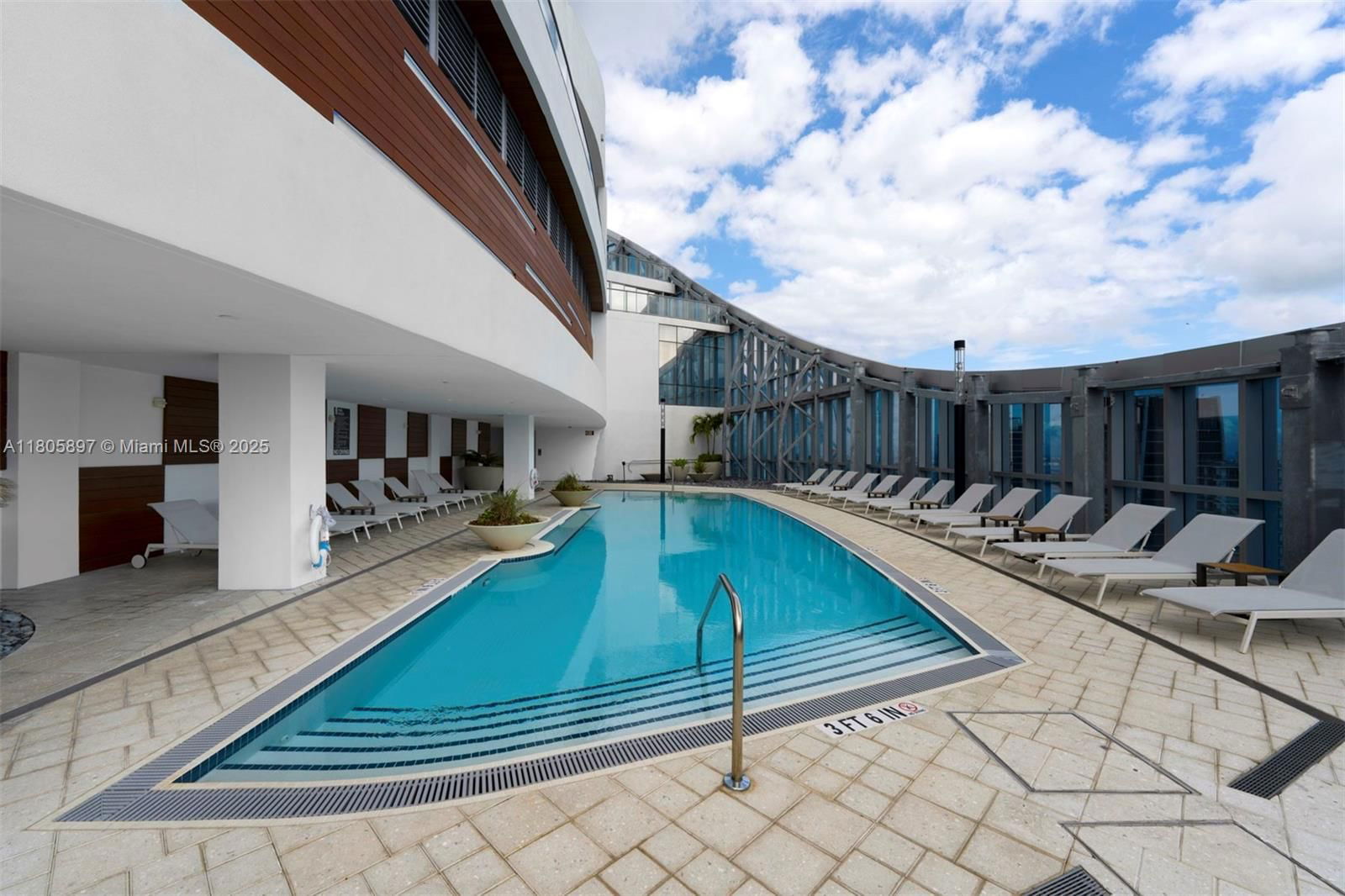 Real estate property located at 851 1st Ave #3011, Miami-dade, Paramount Miami Worldcent, Miami, FL
