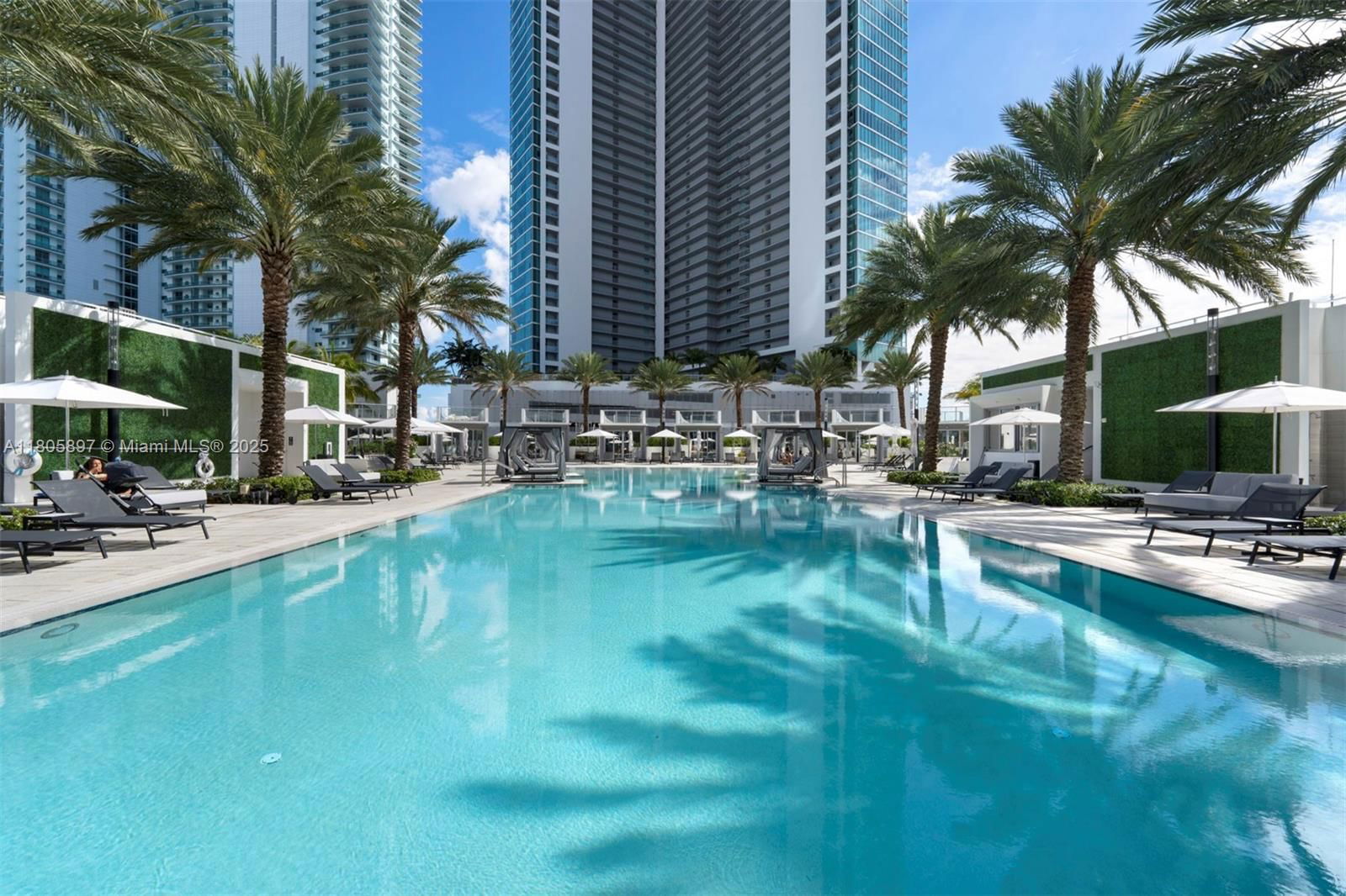 Real estate property located at 851 1st Ave #3011, Miami-dade, Paramount Miami Worldcent, Miami, FL