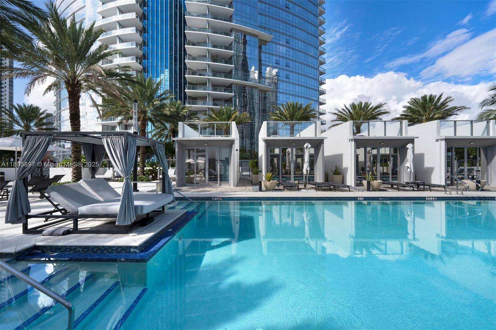 Real estate property located at 851 1st Ave #3011, Miami-dade, Paramount Miami Worldcent, Miami, FL