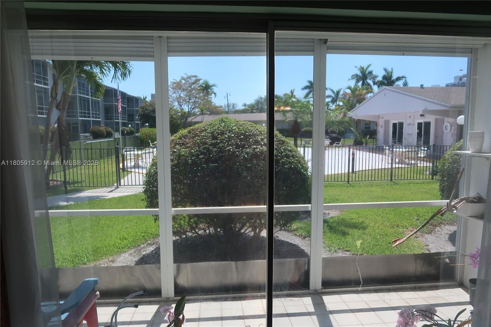 Real estate property located at 700 Layne Blvd #112, Broward, Golden Isles Condo Apts, Hallandale Beach, FL