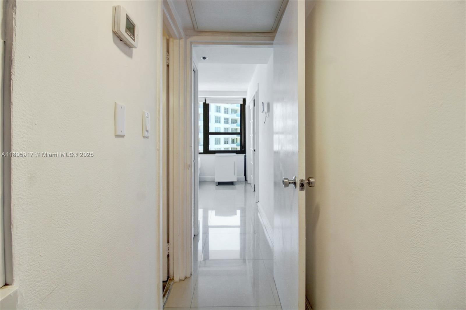 Real estate property located at 5225 Collins Ave #1409, Miami-dade, The Alexander Condo, Miami Beach, FL