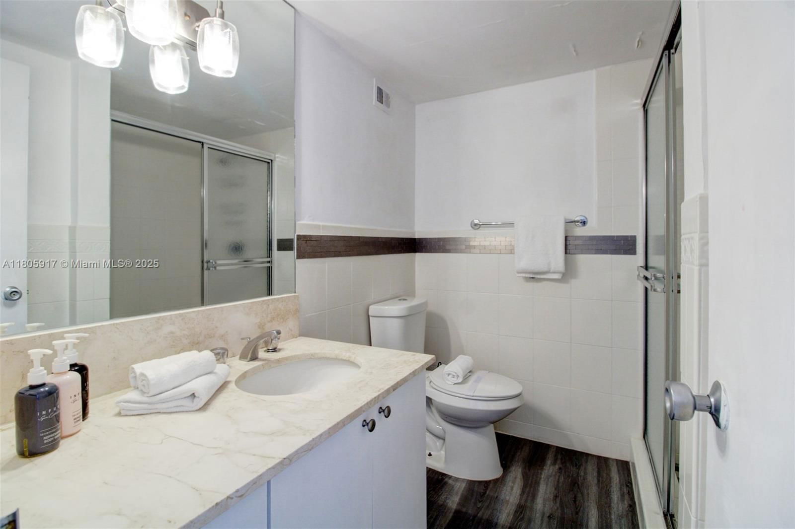 Real estate property located at 5225 Collins Ave #1409, Miami-dade, The Alexander Condo, Miami Beach, FL