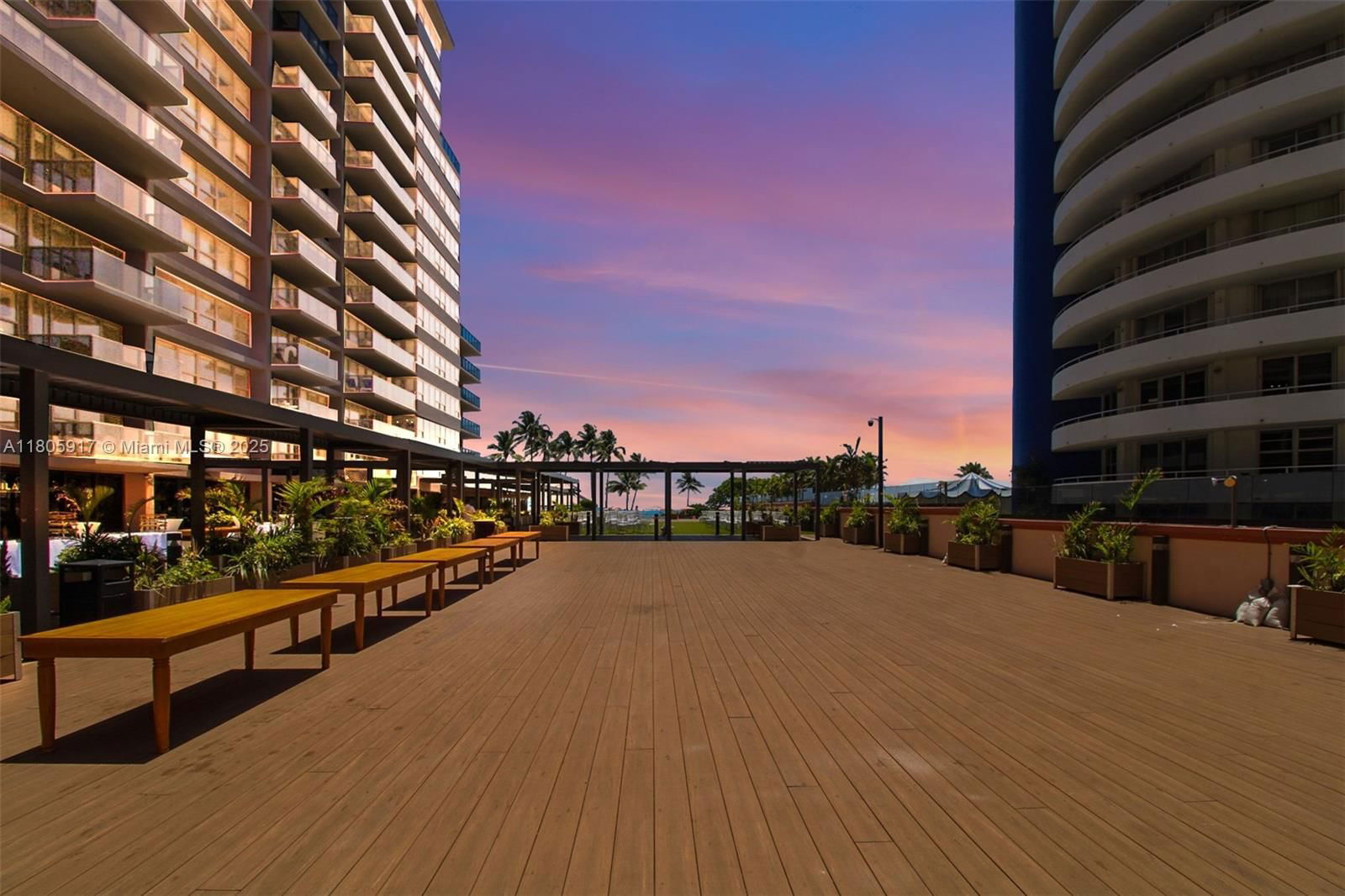 Real estate property located at 5225 Collins Ave #1409, Miami-dade, The Alexander Condo, Miami Beach, FL
