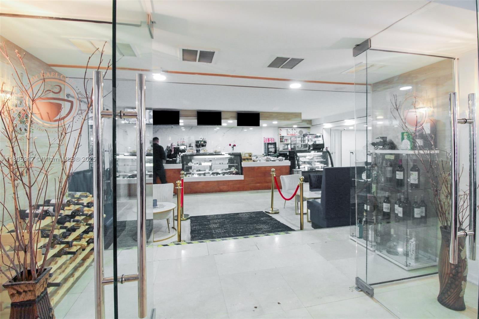 Real estate property located at 5225 Collins Ave #1409, Miami-dade, The Alexander Condo, Miami Beach, FL