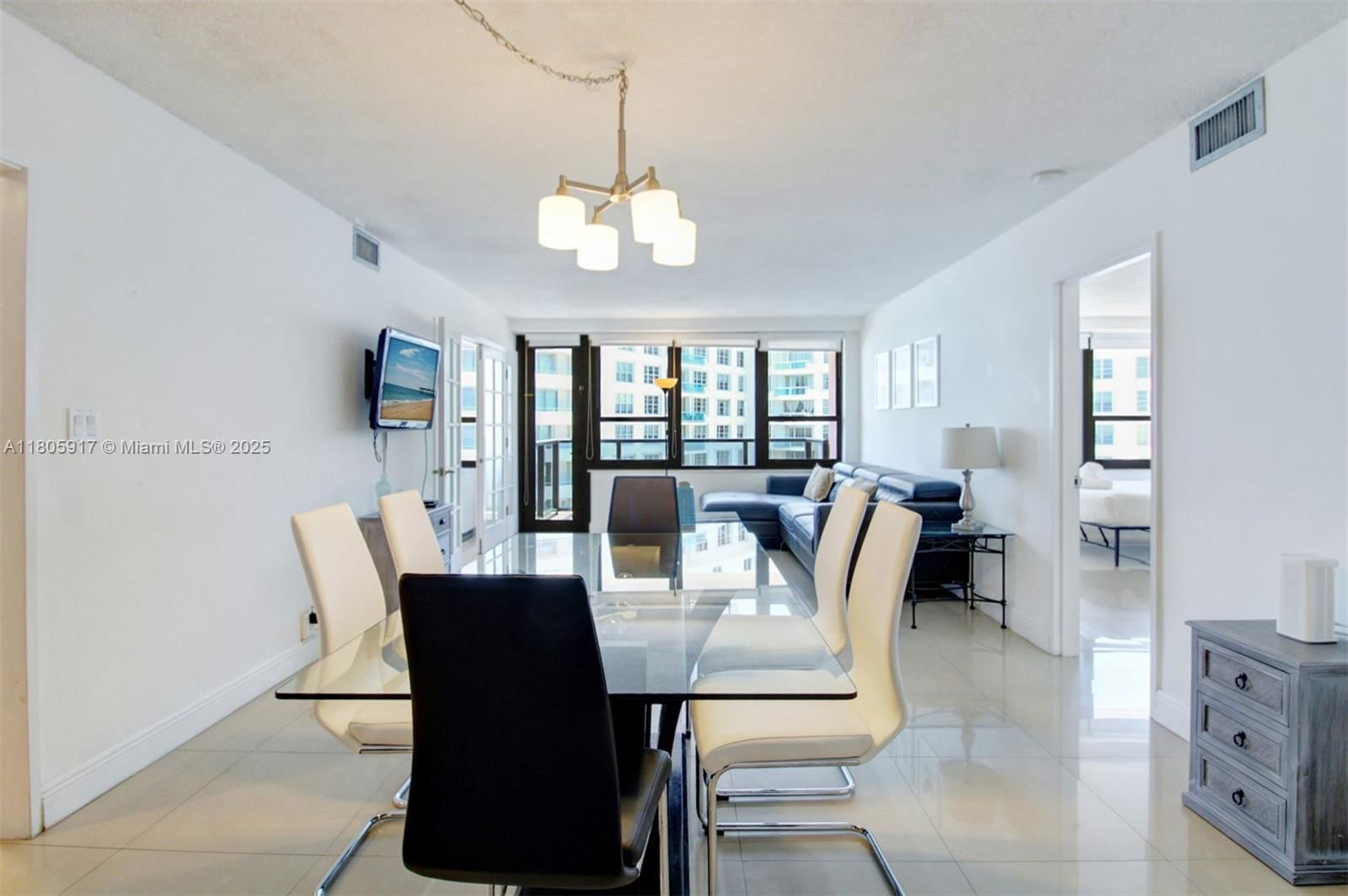 Real estate property located at 5225 Collins Ave #1409, Miami-dade, The Alexander Condo, Miami Beach, FL