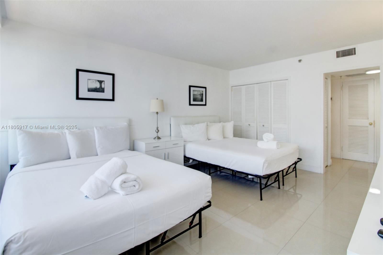 Real estate property located at 5225 Collins Ave #1409, Miami-dade, The Alexander Condo, Miami Beach, FL