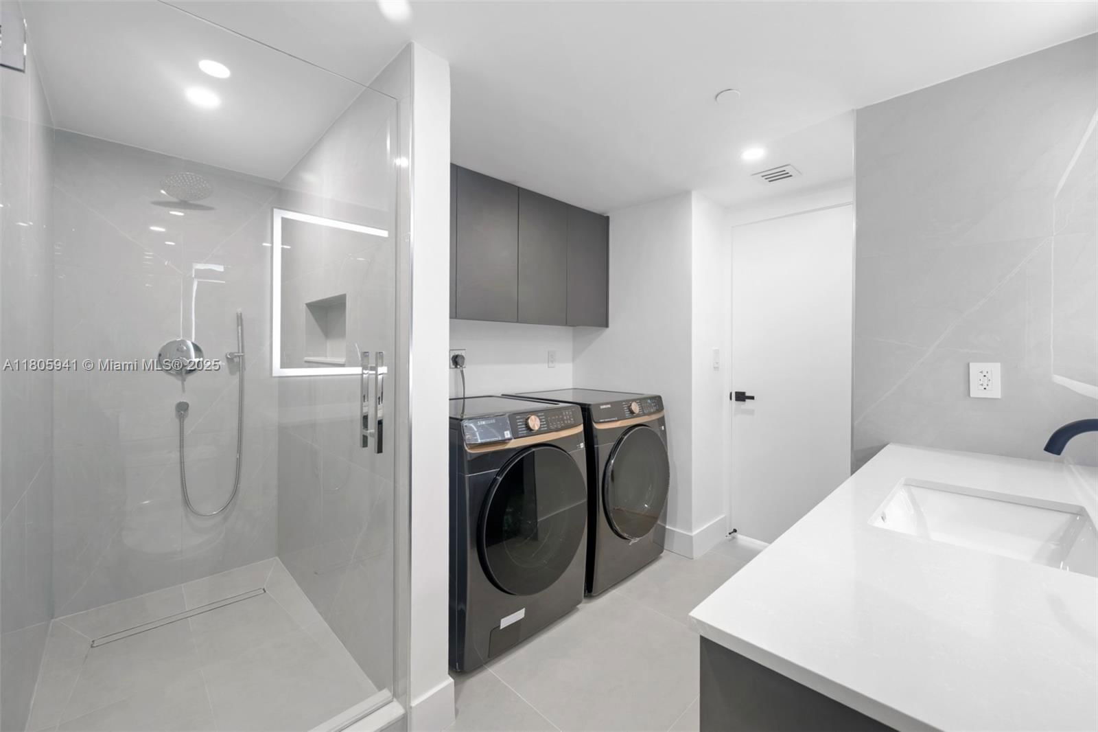 Real estate property located at 20281 Country Club Dr #1008, Miami-dade, Hamptons West Condo, Aventura, FL
