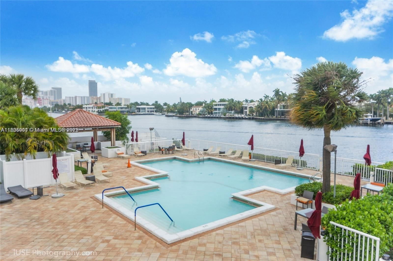 Real estate property located at 20281 Country Club Dr #1008, Miami-dade, Hamptons West Condo, Aventura, FL