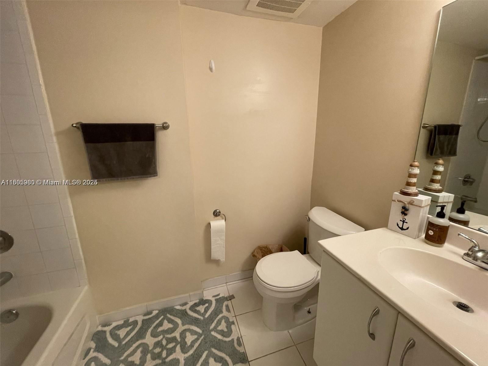 Real estate property located at 1555 Treasure Dr #201, Miami-dade, Breeze Condo, North Bay Village, FL