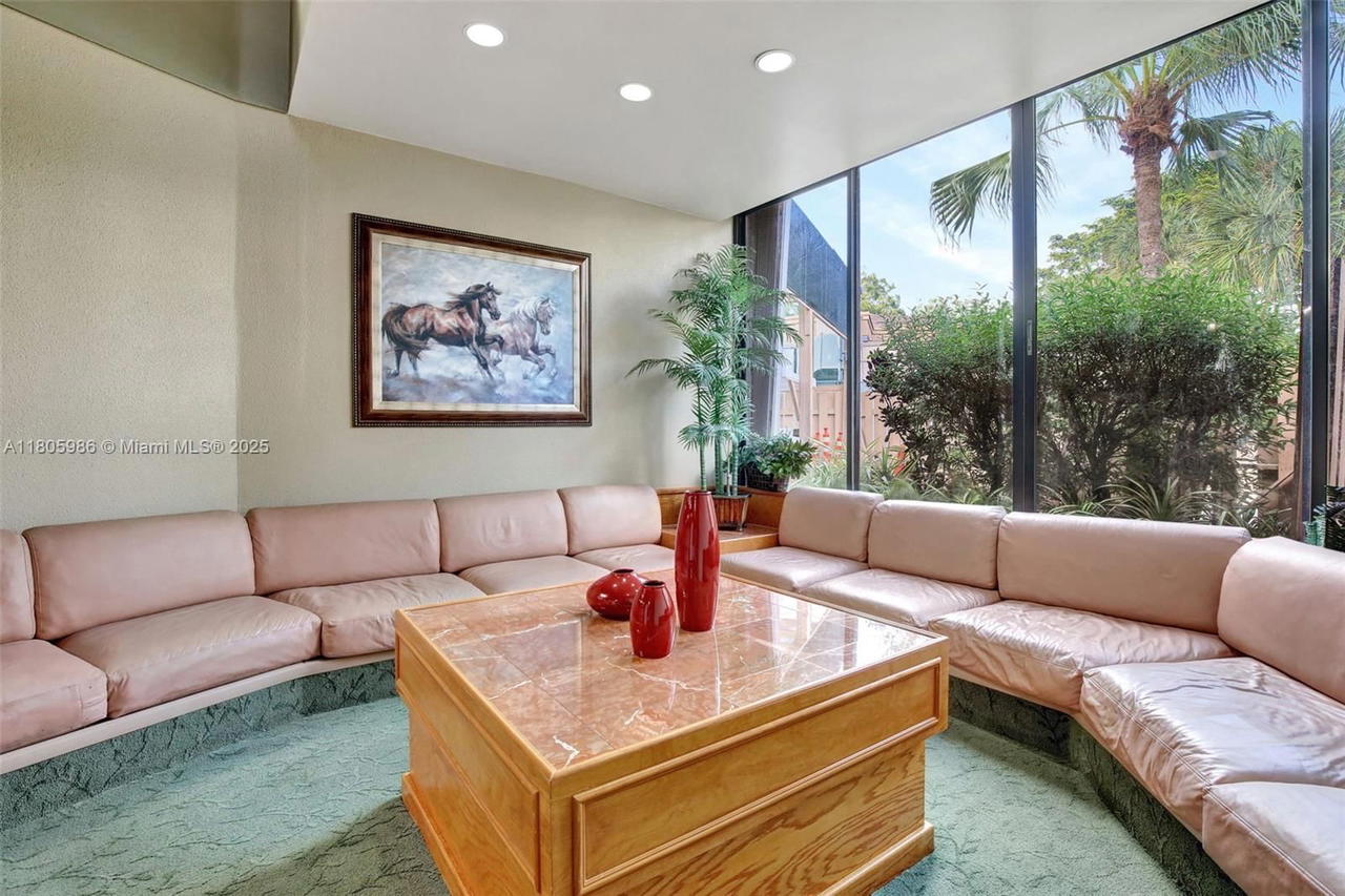 Real estate property located at 900 Saint Charles Pl #616, Broward, Park Place Condominium No, Pembroke Pines, FL