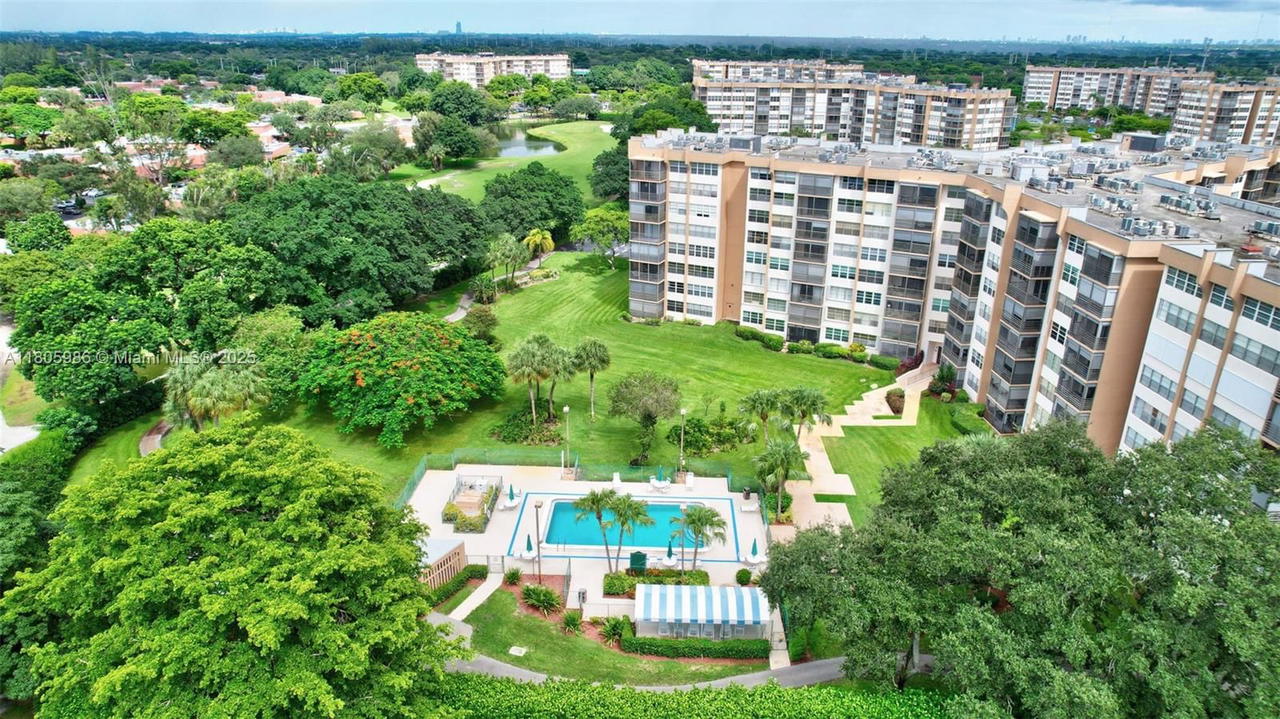 Real estate property located at 900 Saint Charles Pl #616, Broward, Park Place Condominium No, Pembroke Pines, FL