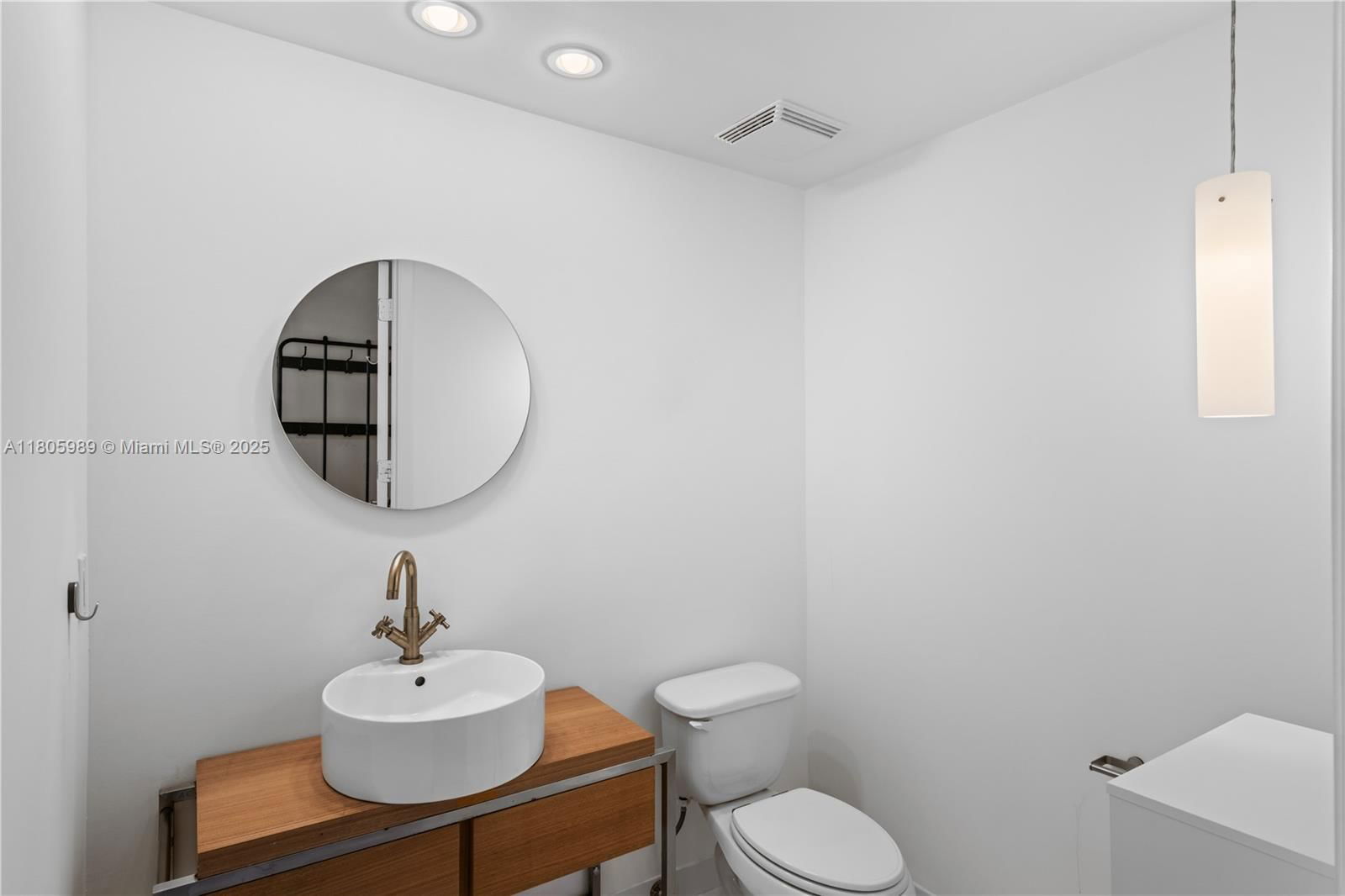Real estate property located at 690 1st Ct #2717, Miami-dade, Neo Vertika, Miami, FL