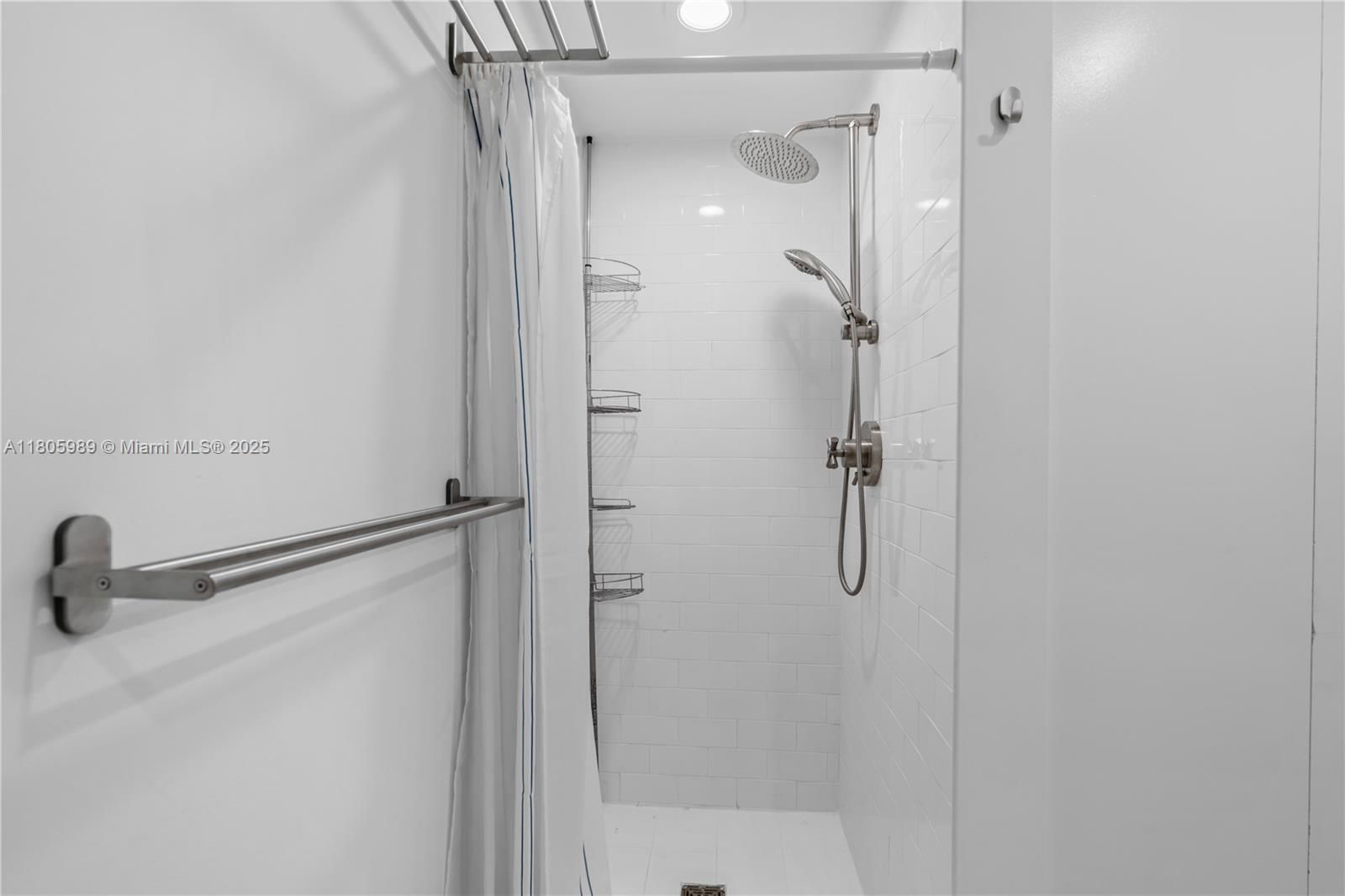 Real estate property located at 690 1st Ct #2717, Miami-dade, Neo Vertika, Miami, FL