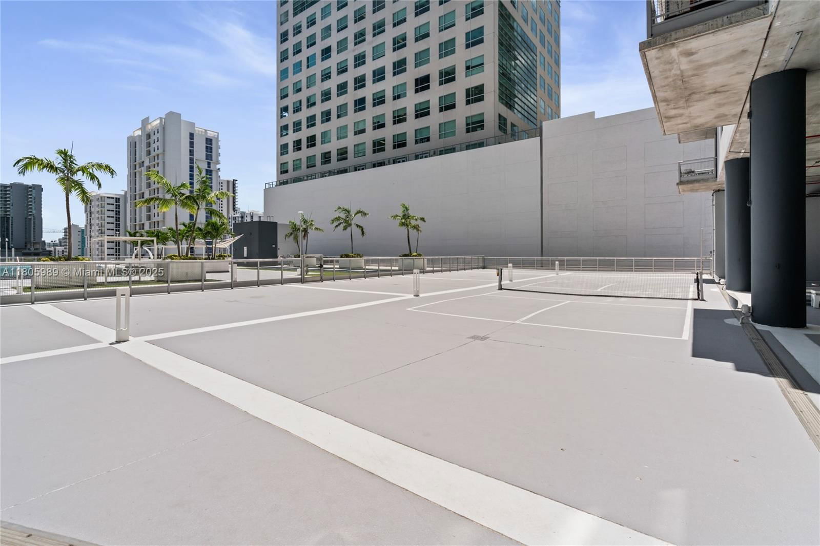 Real estate property located at 690 1st Ct #2717, Miami-dade, Neo Vertika, Miami, FL