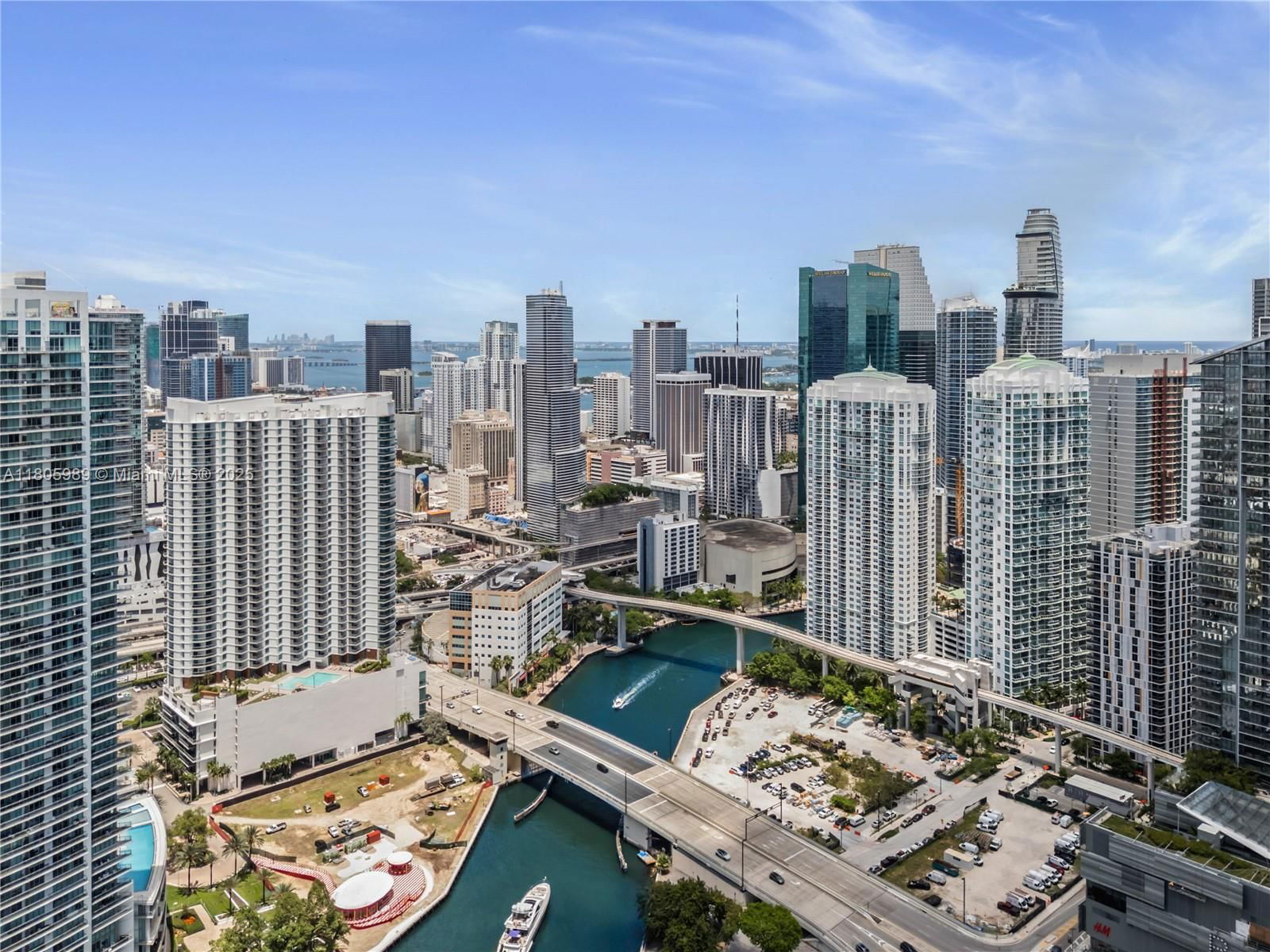 Real estate property located at 690 1st Ct #2717, Miami-dade, Neo Vertika, Miami, FL