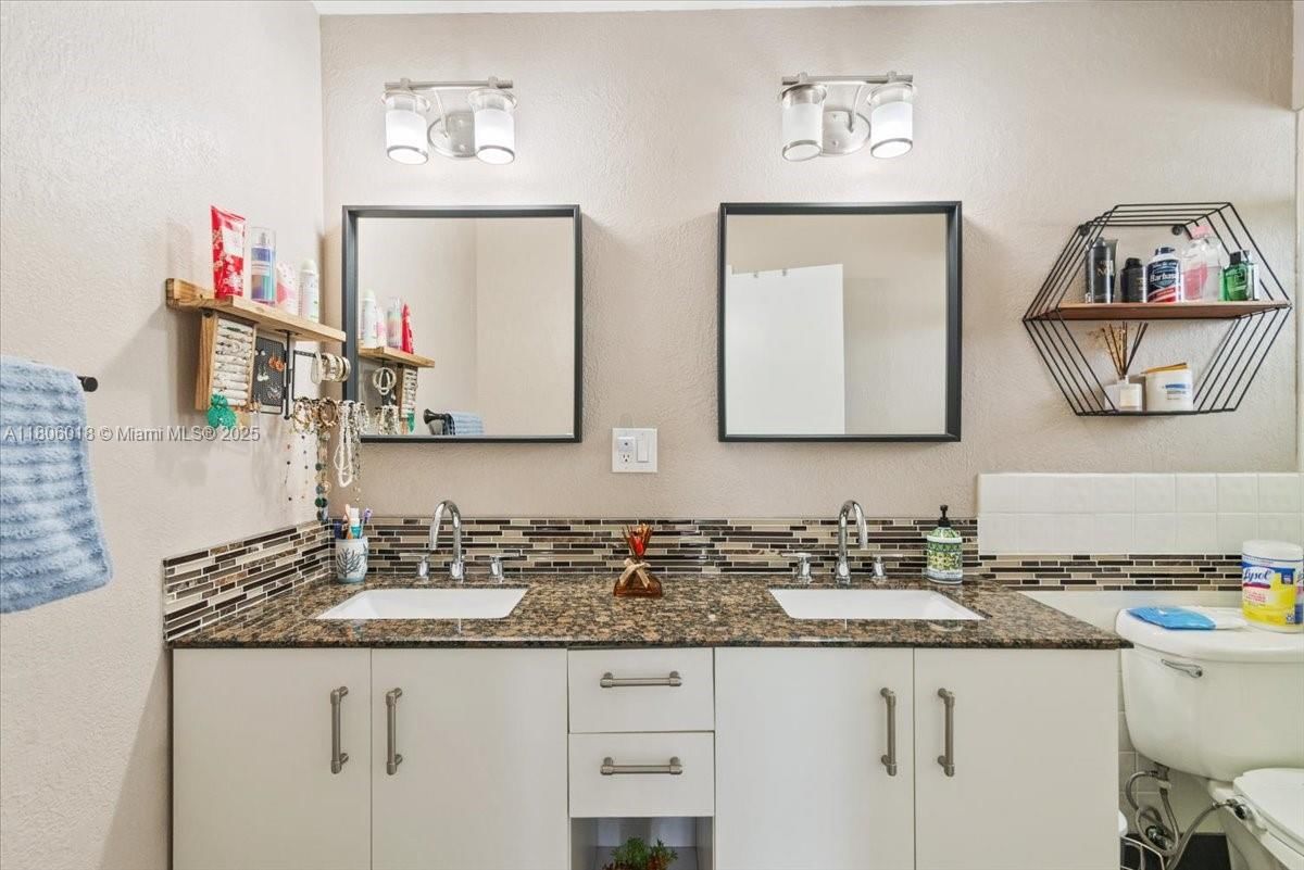 Real estate property located at 7 Greenway Vlg N #205, Palm Beach, Greenway Village North Co, Royal Palm Beach, FL