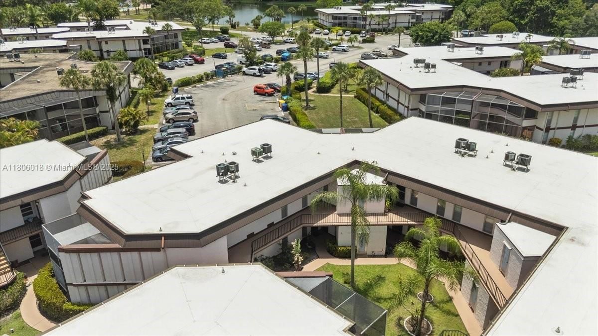 Real estate property located at 7 Greenway Vlg N #205, Palm Beach, Greenway Village North Co, Royal Palm Beach, FL