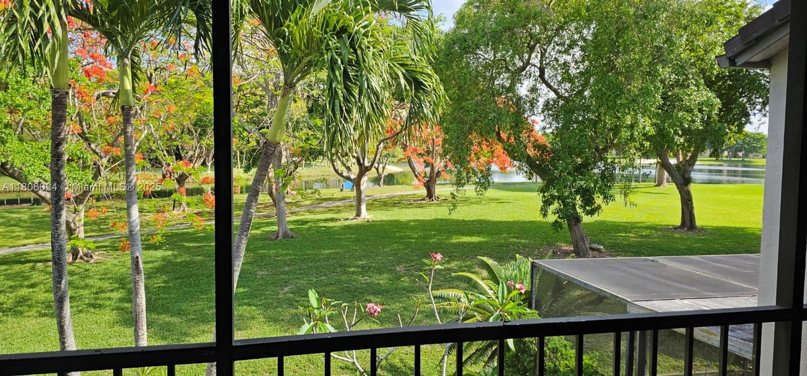 Real estate property located at 15545 110th Ter, Miami-dade, La Maison At The Hammocks, Miami, FL