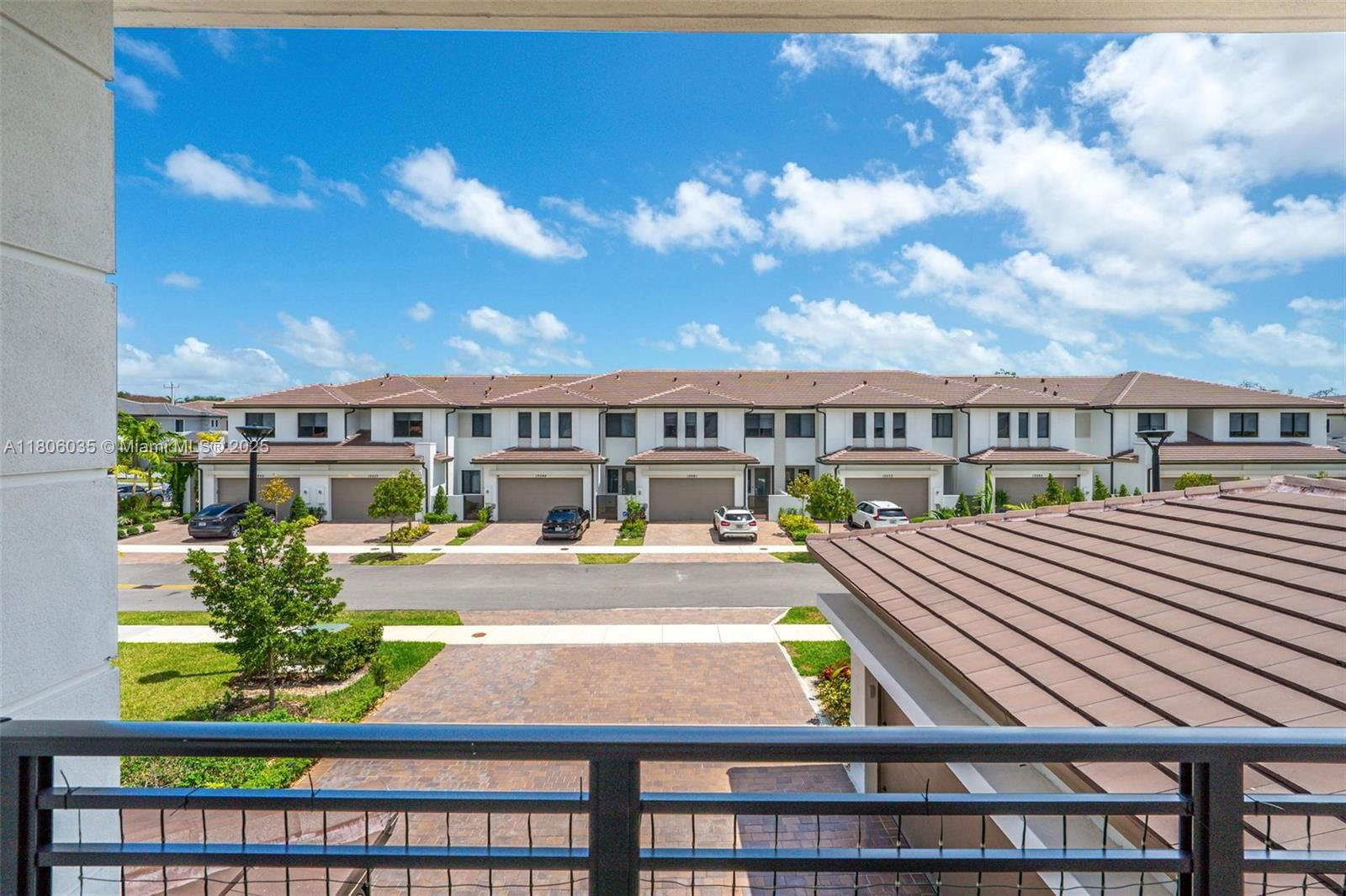 Real estate property located at 12070 83rd Pl, Miami-dade, South Kendall Sec A, Miami, FL