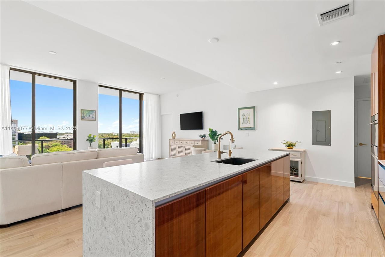 Real estate property located at 2678 Tigertail Ave #713, Miami-dade, 2678 Tigertail Condo, Miami, FL