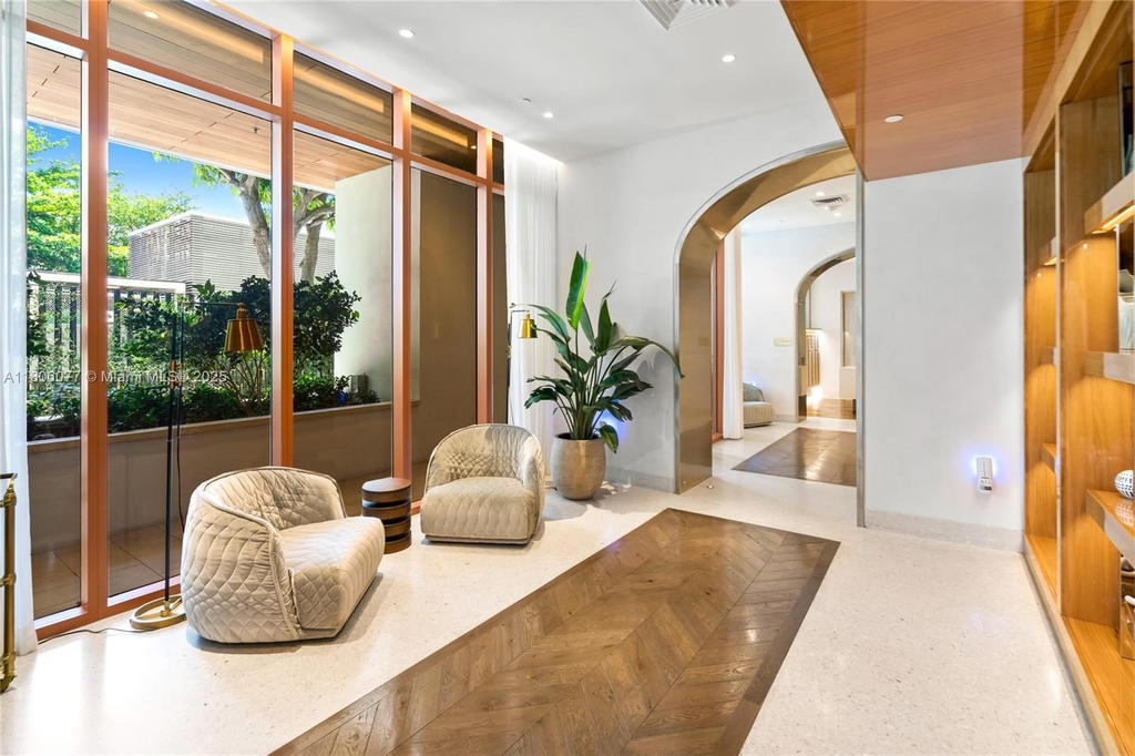 Real estate property located at 2678 Tigertail Ave #713, Miami-dade, 2678 Tigertail Condo, Miami, FL