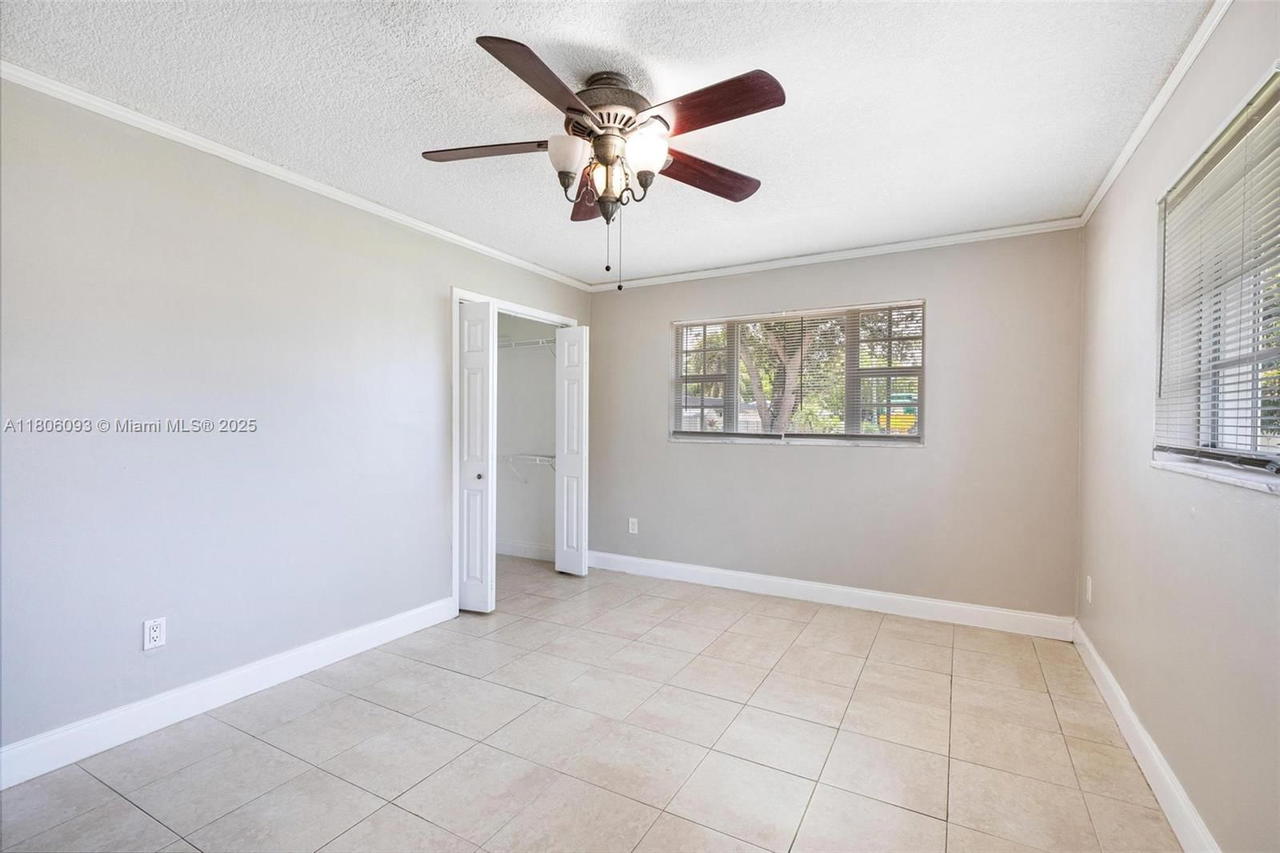Real estate property located at 4521 12th Ter, Broward, Twin Lakes Resub Of Blks, Fort Lauderdale, FL