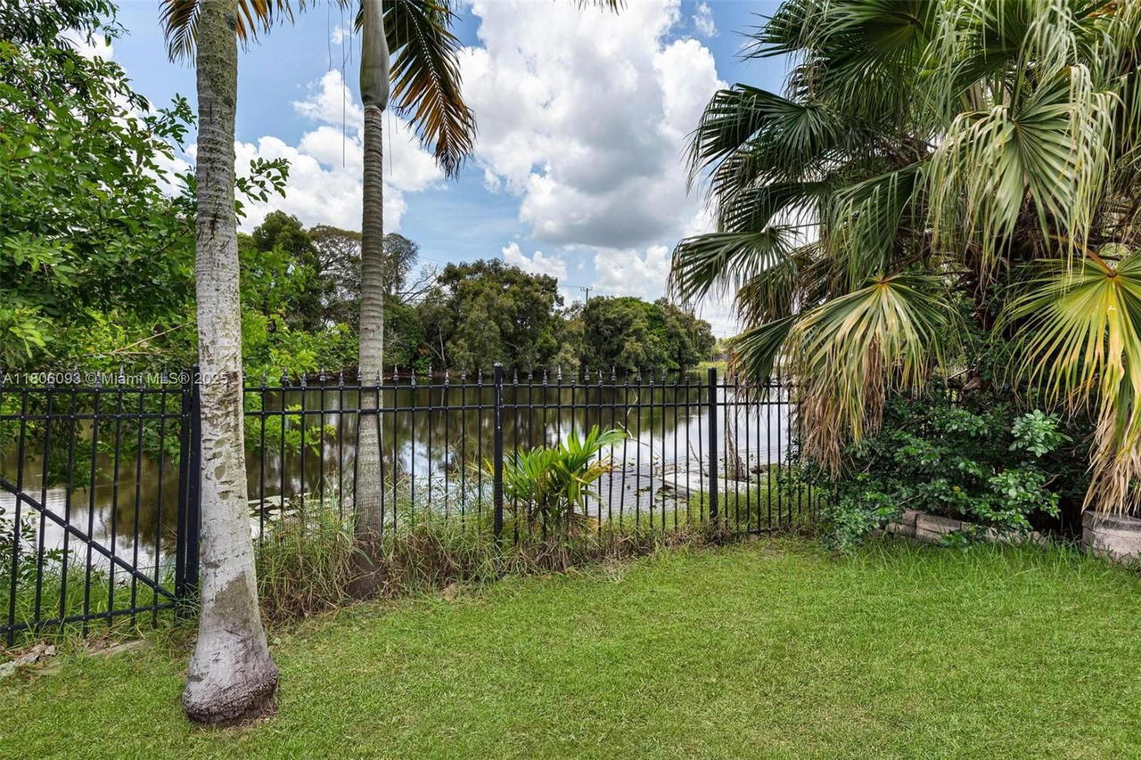 Real estate property located at 4521 12th Ter, Broward, Twin Lakes Resub Of Blks, Fort Lauderdale, FL