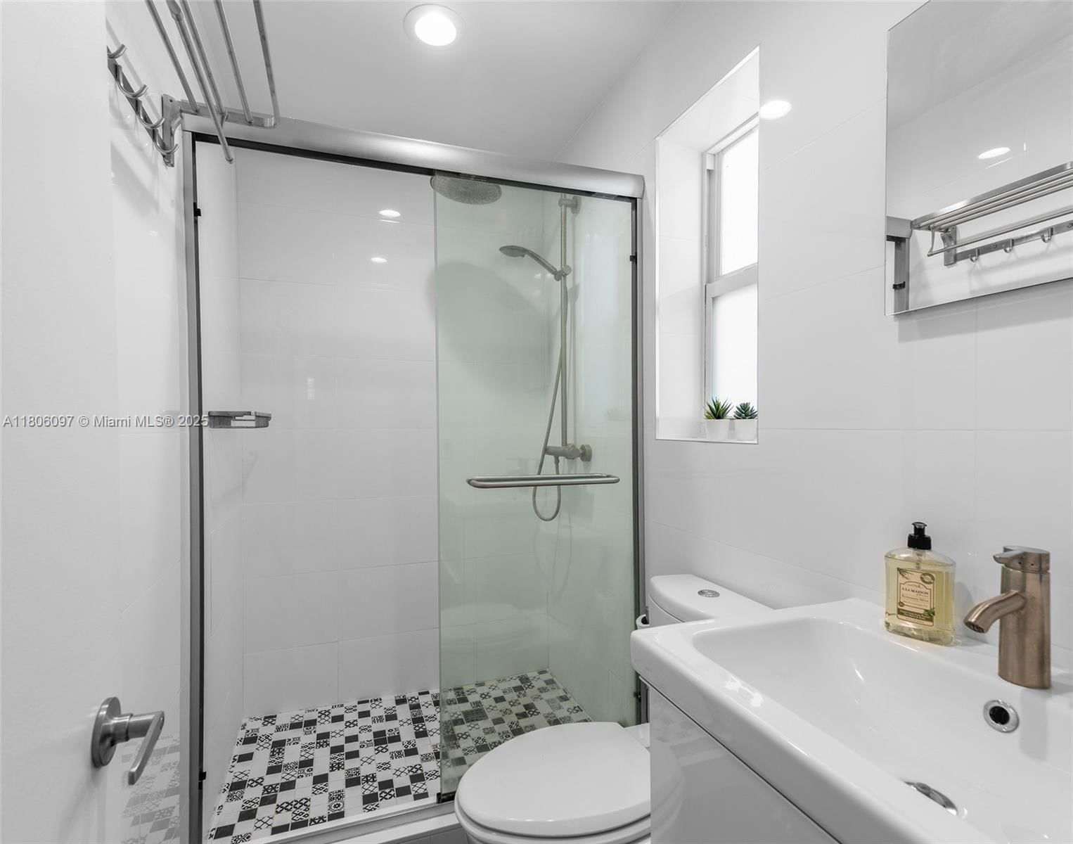 Real estate property located at 9057 Emerson Ave, Miami-dade, Altos Del Mar No 4, Surfside, FL