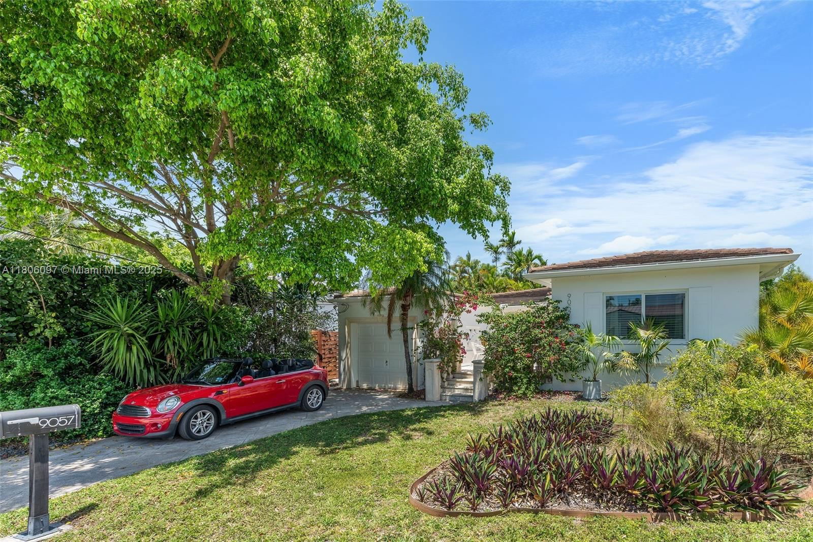 Real estate property located at 9057 Emerson Ave, Miami-dade, Altos Del Mar No 4, Surfside, FL