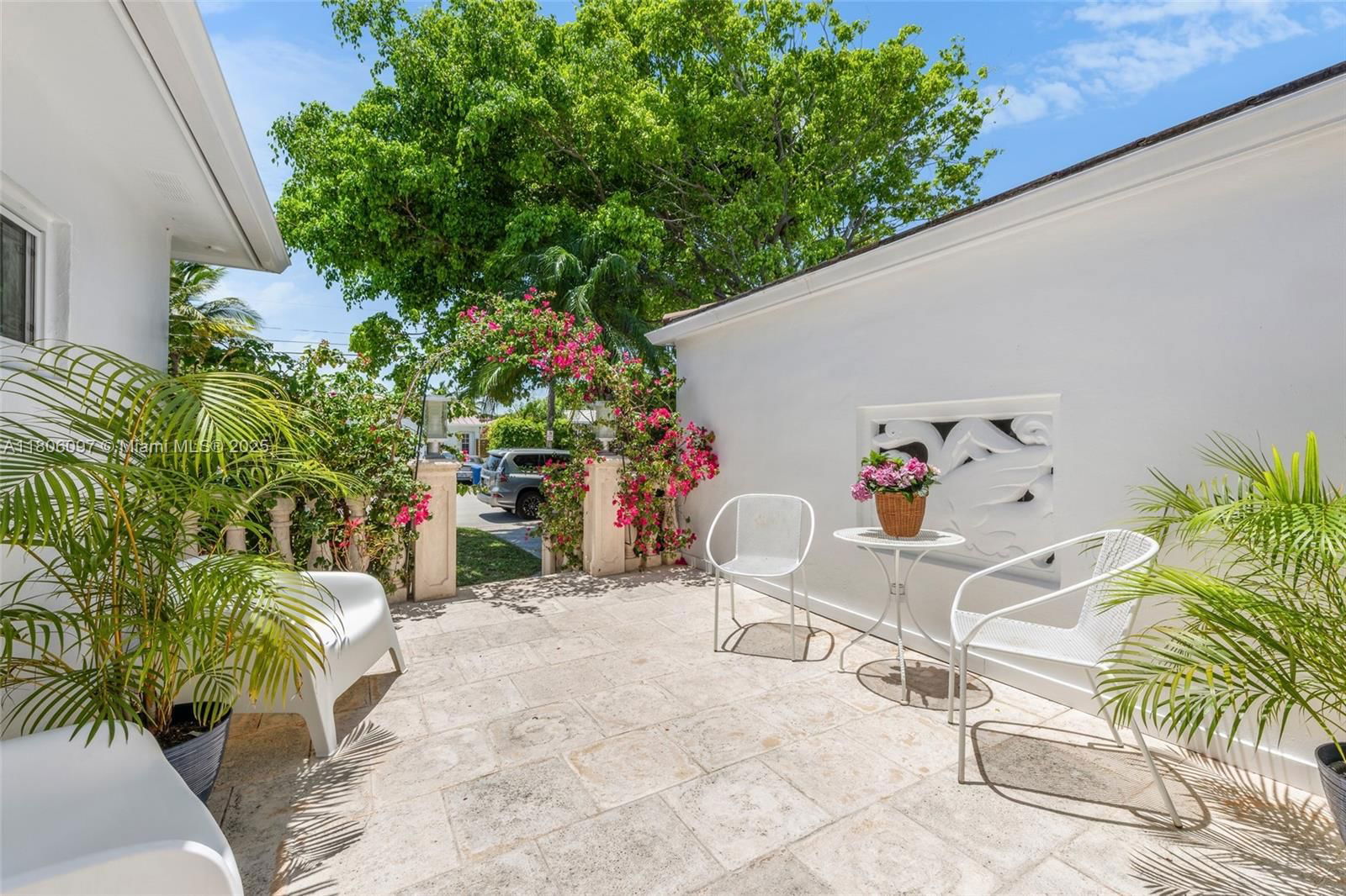 Real estate property located at 9057 Emerson Ave, Miami-dade, Altos Del Mar No 4, Surfside, FL