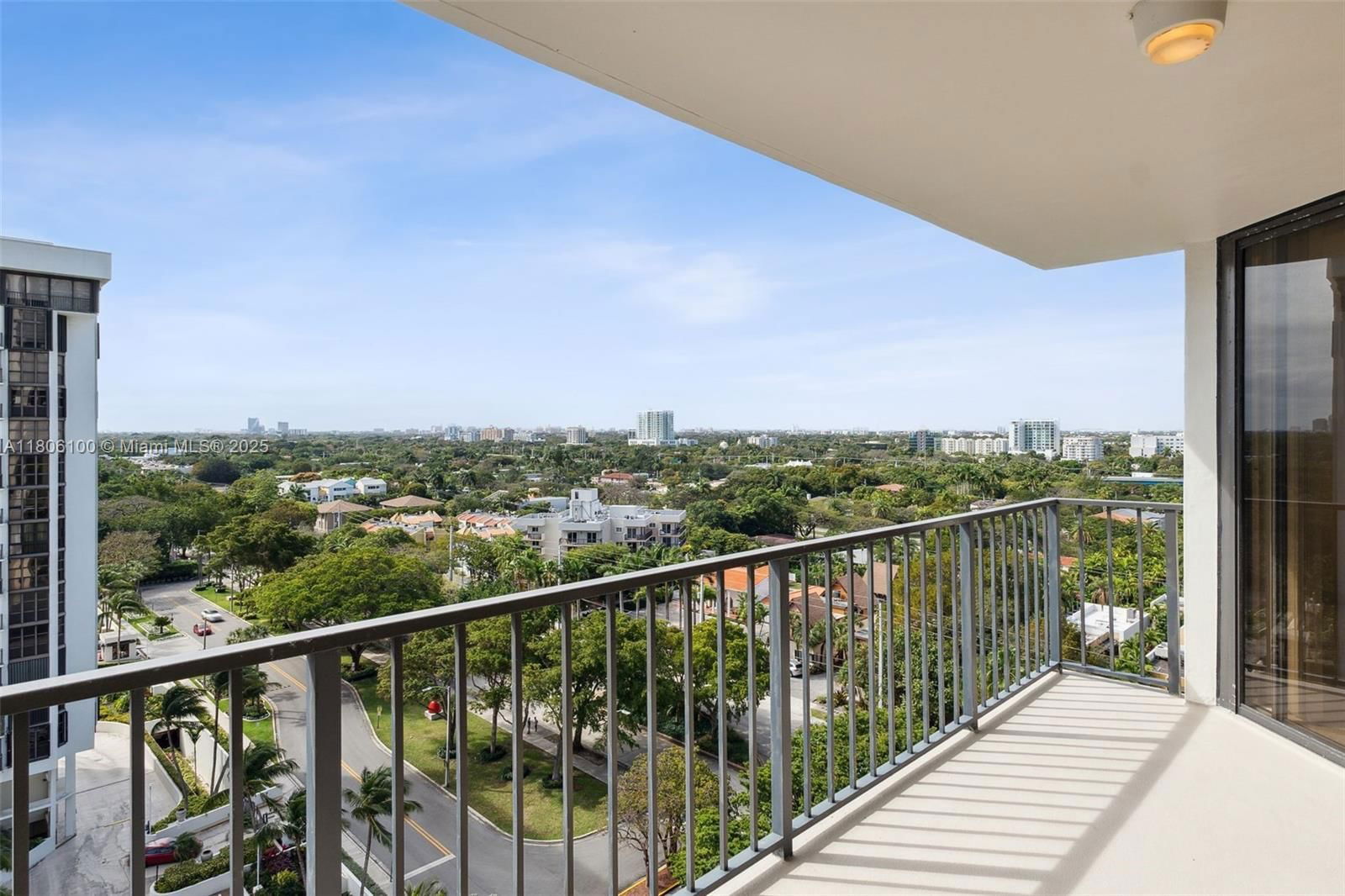 Real estate property located at 1901 Brickell Ave B1408, Miami-dade, Brickell Place Condo, Miami, FL