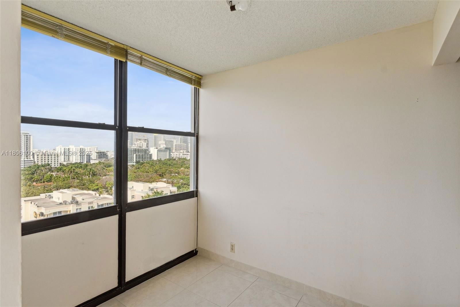 Real estate property located at 1901 Brickell Ave B1408, Miami-dade, Brickell Place Condo, Miami, FL