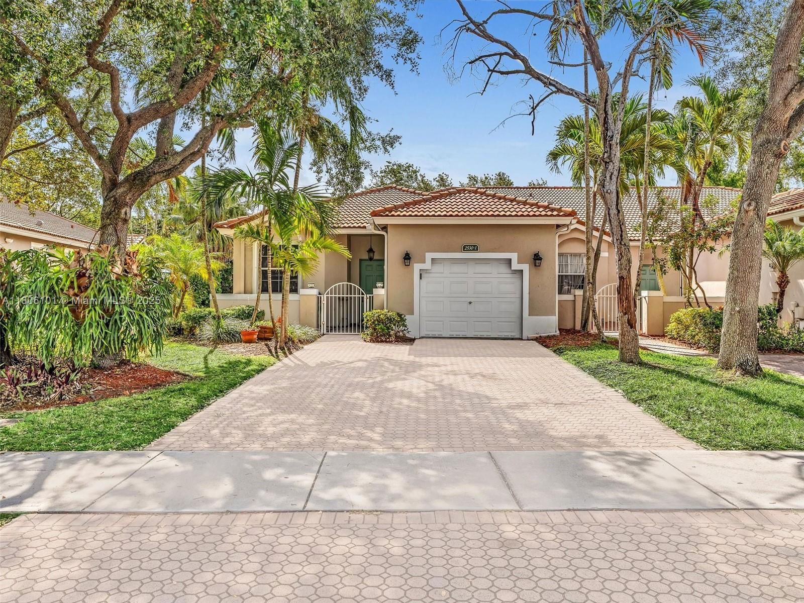 Real estate property located at 2530 Aragon Blvd #1, Broward, Regency Homes At Sunrise, Sunrise, FL
