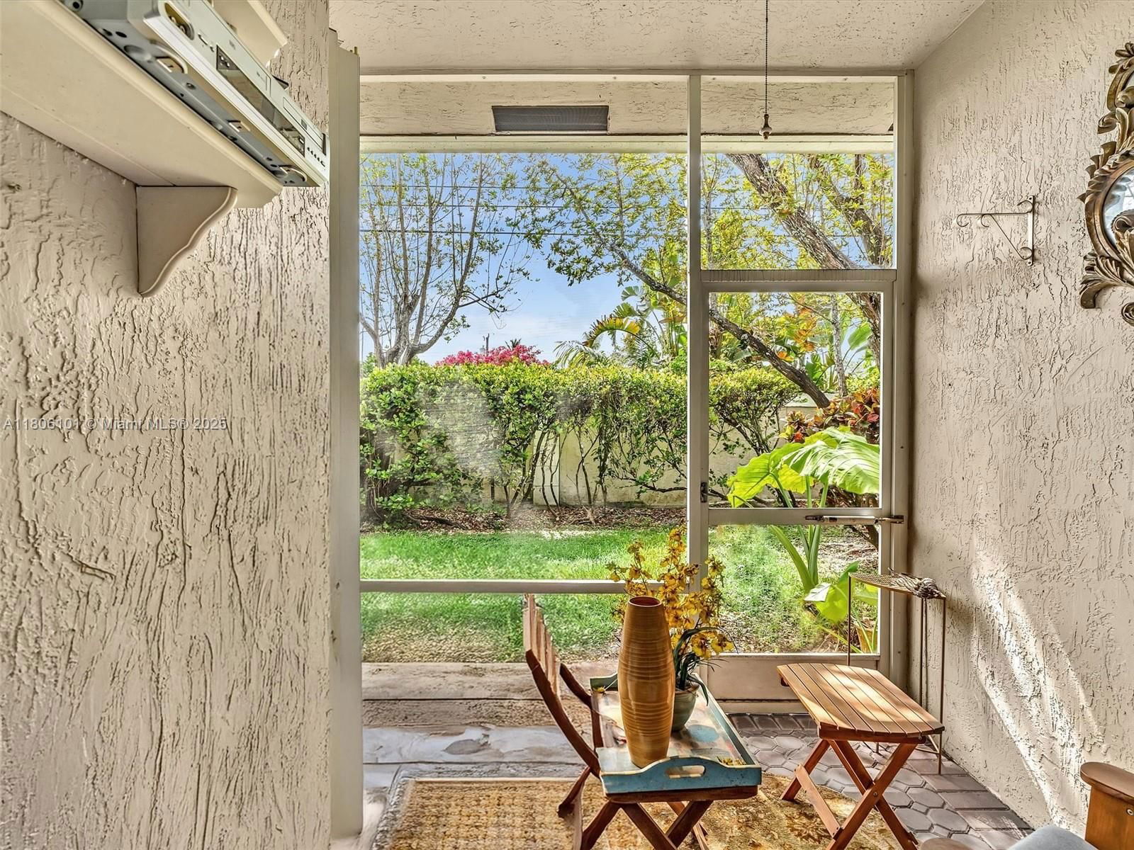 Real estate property located at 2530 Aragon Blvd #1, Broward, Regency Homes At Sunrise, Sunrise, FL