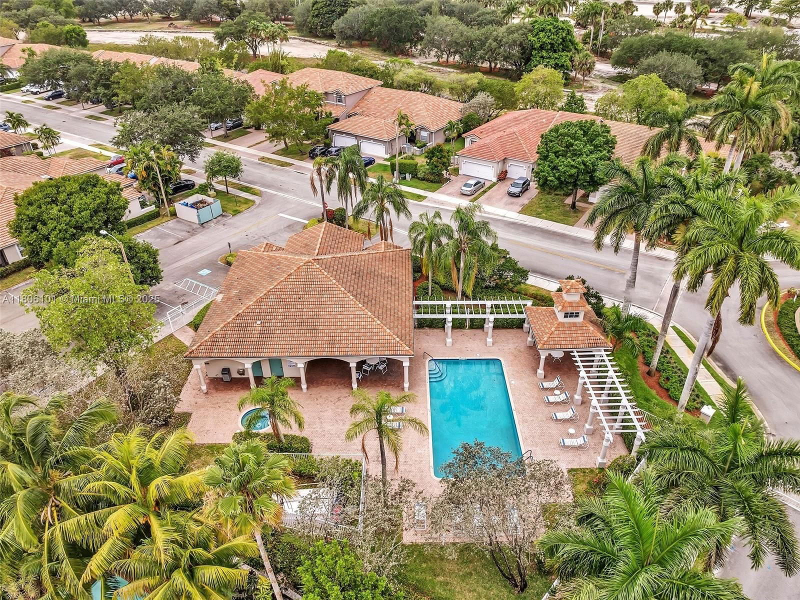Real estate property located at 2530 Aragon Blvd #1, Broward, Regency Homes At Sunrise, Sunrise, FL