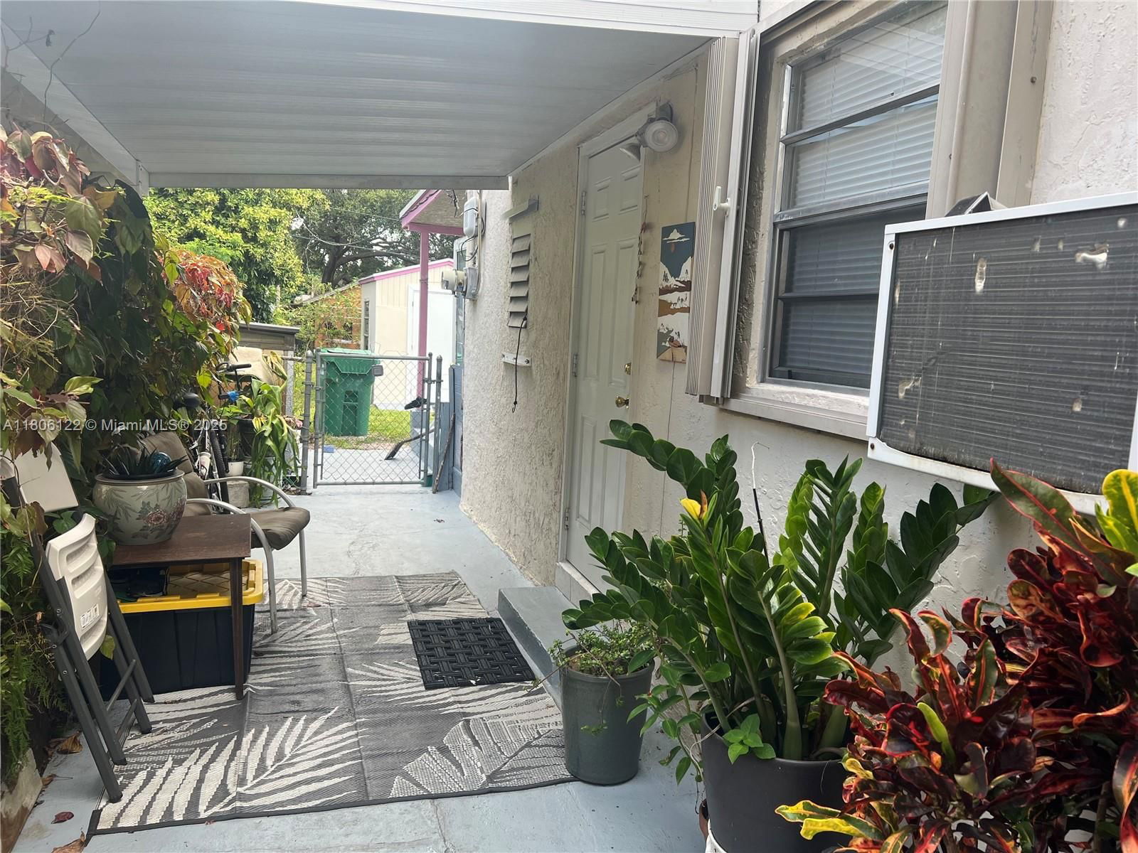 Real estate property located at 1527 101st St, Miami-dade, Miami Park Sec 2, Miami, FL
