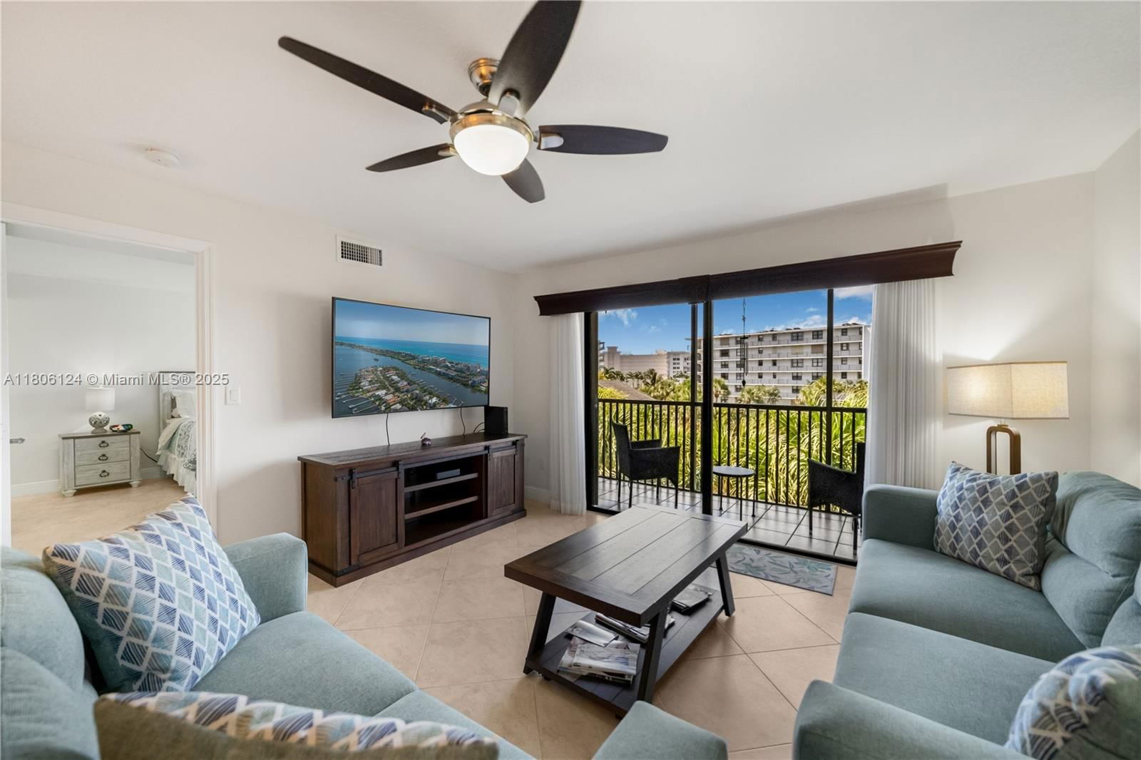 Real estate property located at 3525 Ocean Blvd #4020, Palm Beach, Lakewood At Palm Beach Co, South Palm Beach, FL