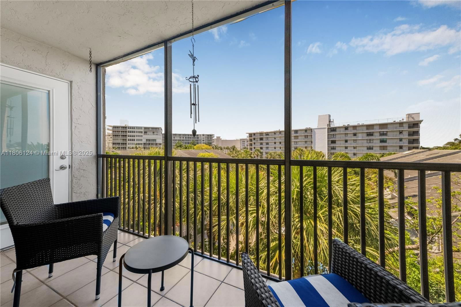 Real estate property located at 3525 Ocean Blvd #4020, Palm Beach, Lakewood At Palm Beach Co, South Palm Beach, FL