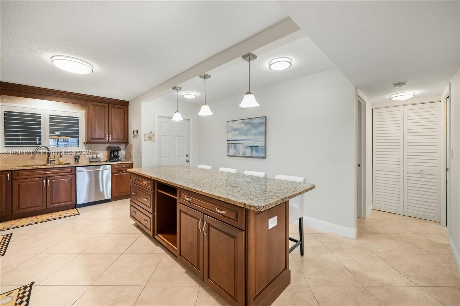 Real estate property located at 3525 Ocean Blvd #4020, Palm Beach, Lakewood At Palm Beach Co, South Palm Beach, FL