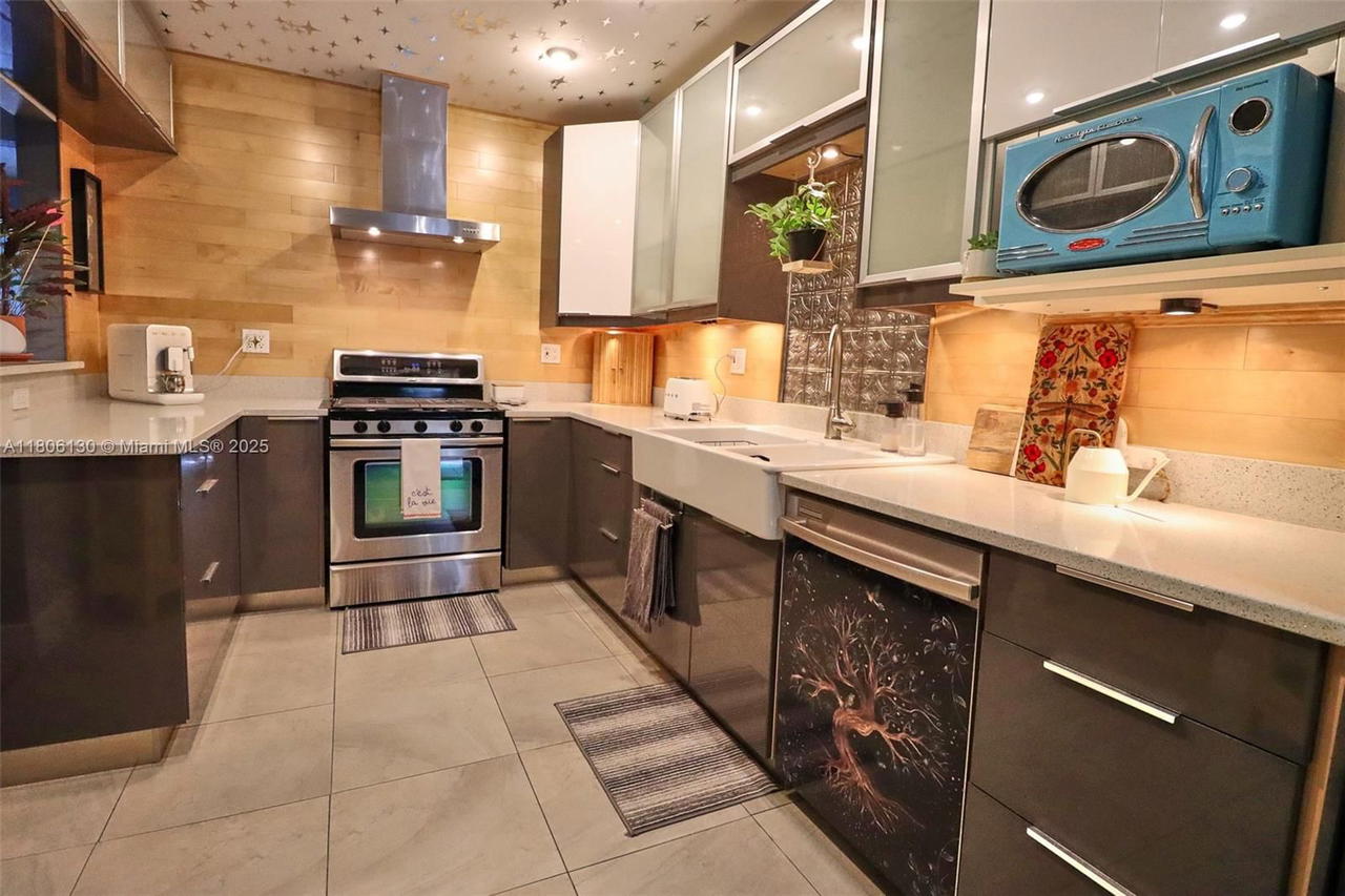Real estate property located at 101 9th Ave, Miami-dade, Hialeah Homes, Hialeah, FL