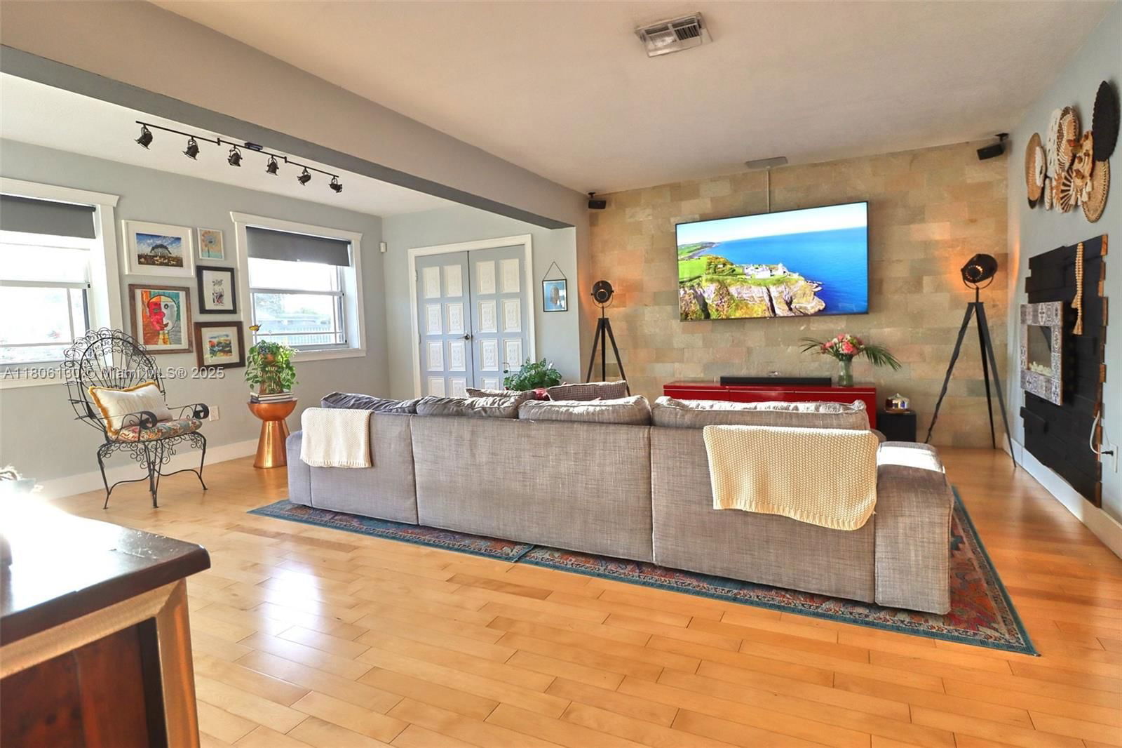 Real estate property located at 101 9th Ave, Miami-dade, Hialeah Homes, Hialeah, FL