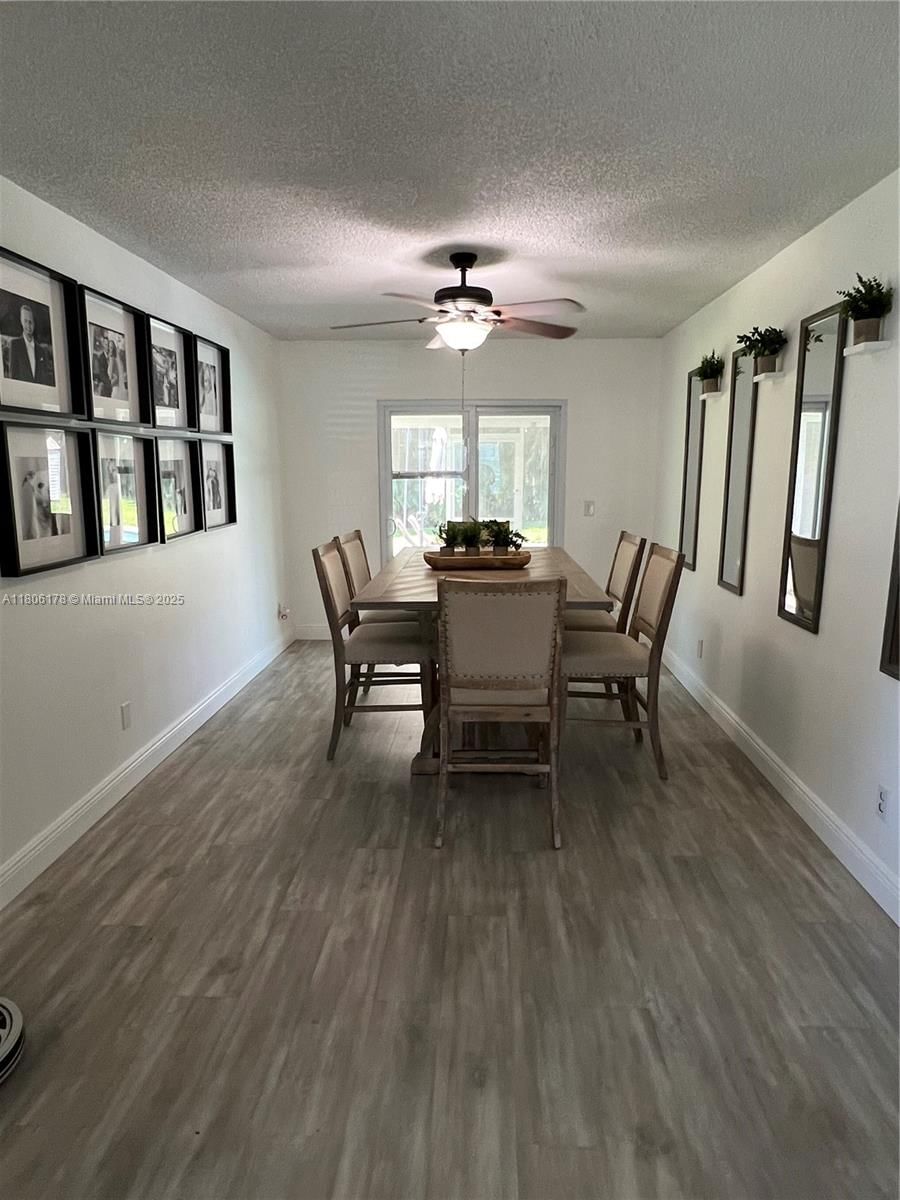 Real estate property located at 13570 10th Pl, Broward, Family Homes, Davie, FL