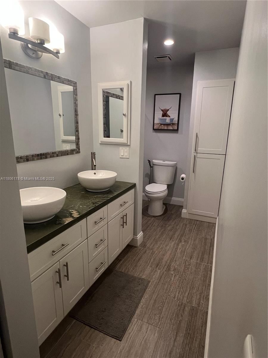 Real estate property located at 13570 10th Pl, Broward, Family Homes, Davie, FL