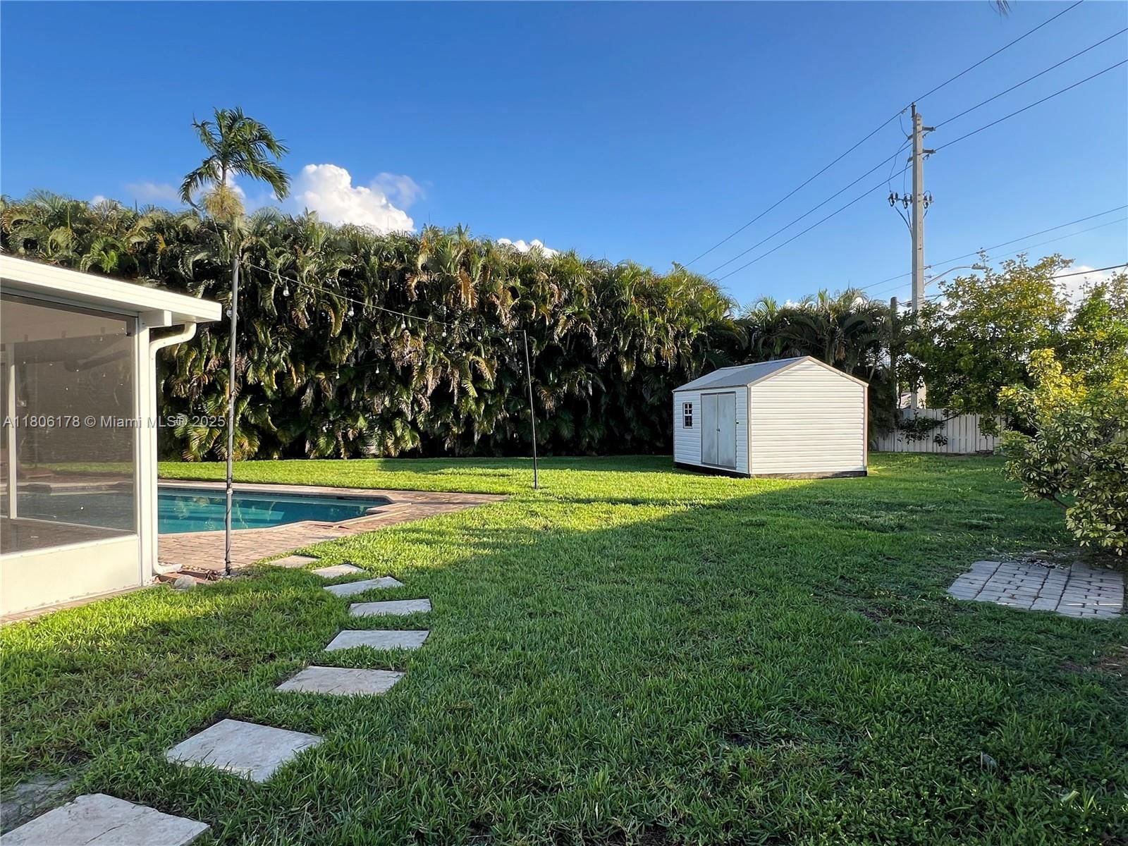 Real estate property located at 13570 10th Pl, Broward, Family Homes, Davie, FL