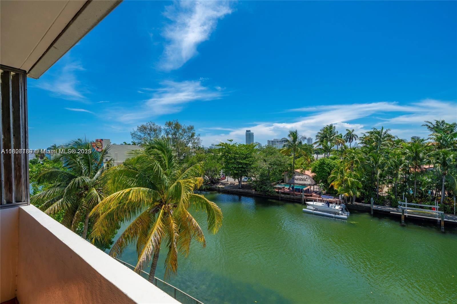 Real estate property located at 4011 Meridian Ave #38, Miami-dade, The Castille Condo, Miami Beach, FL
