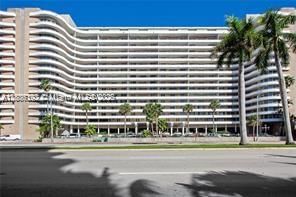 Real estate property located at 5555 Collins Ave #14U, Miami-dade, Oceanside Plaza Condo, Miami Beach, FL